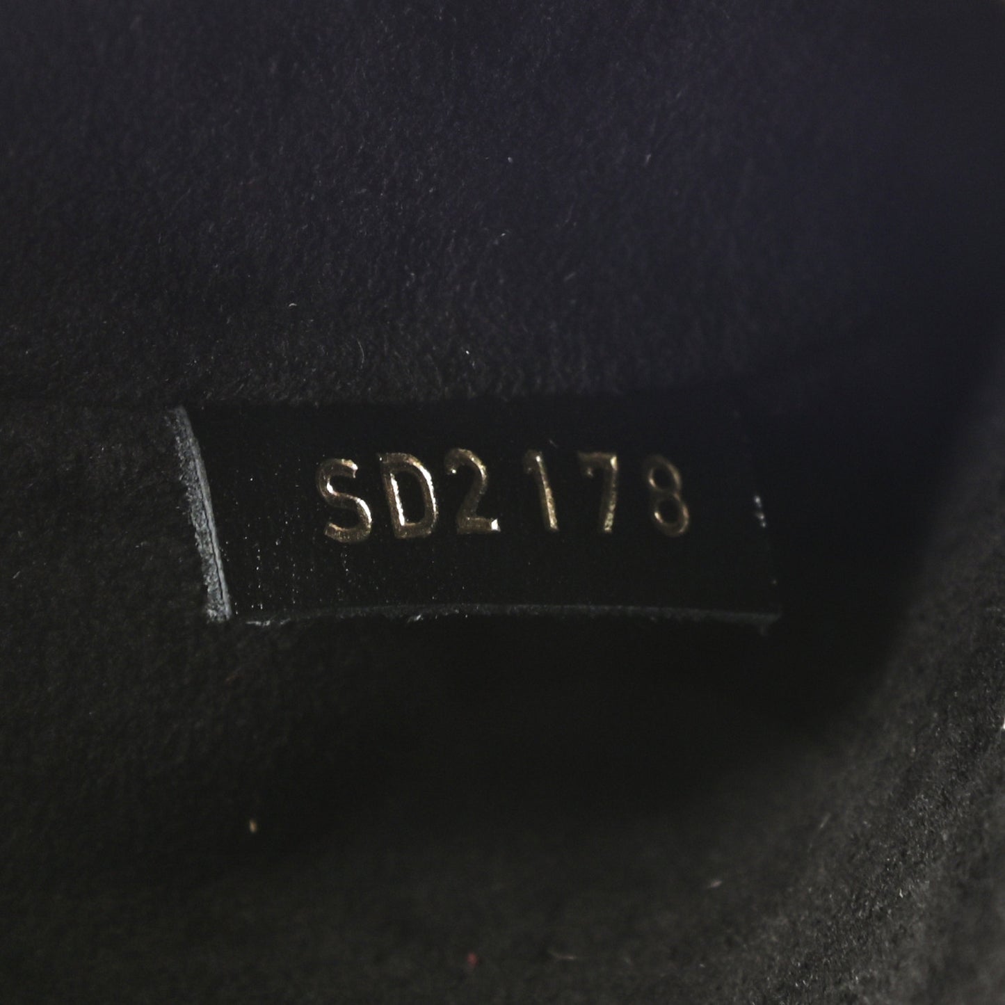 Reverse Monogram Pochette Metis