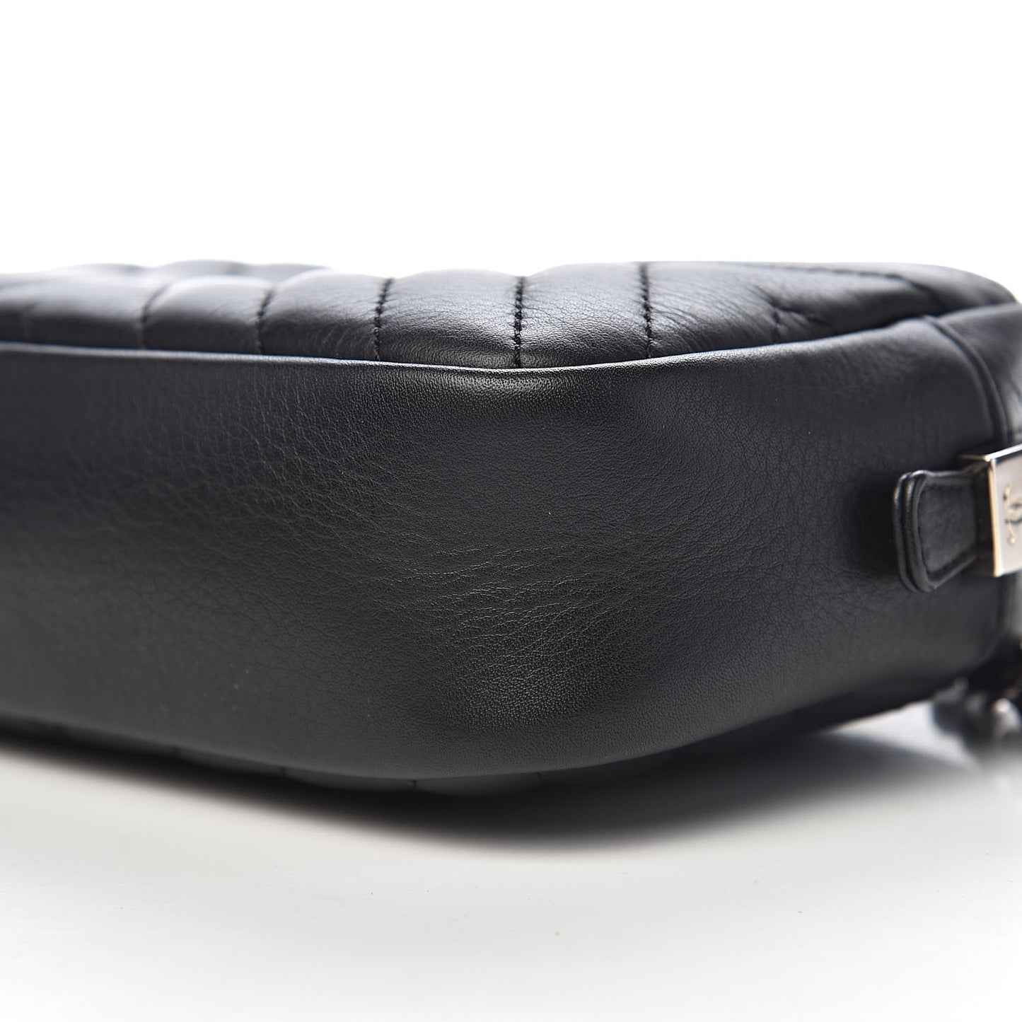 Lambskin Diagonal Chevron Quilted Tassel Camera Case Black