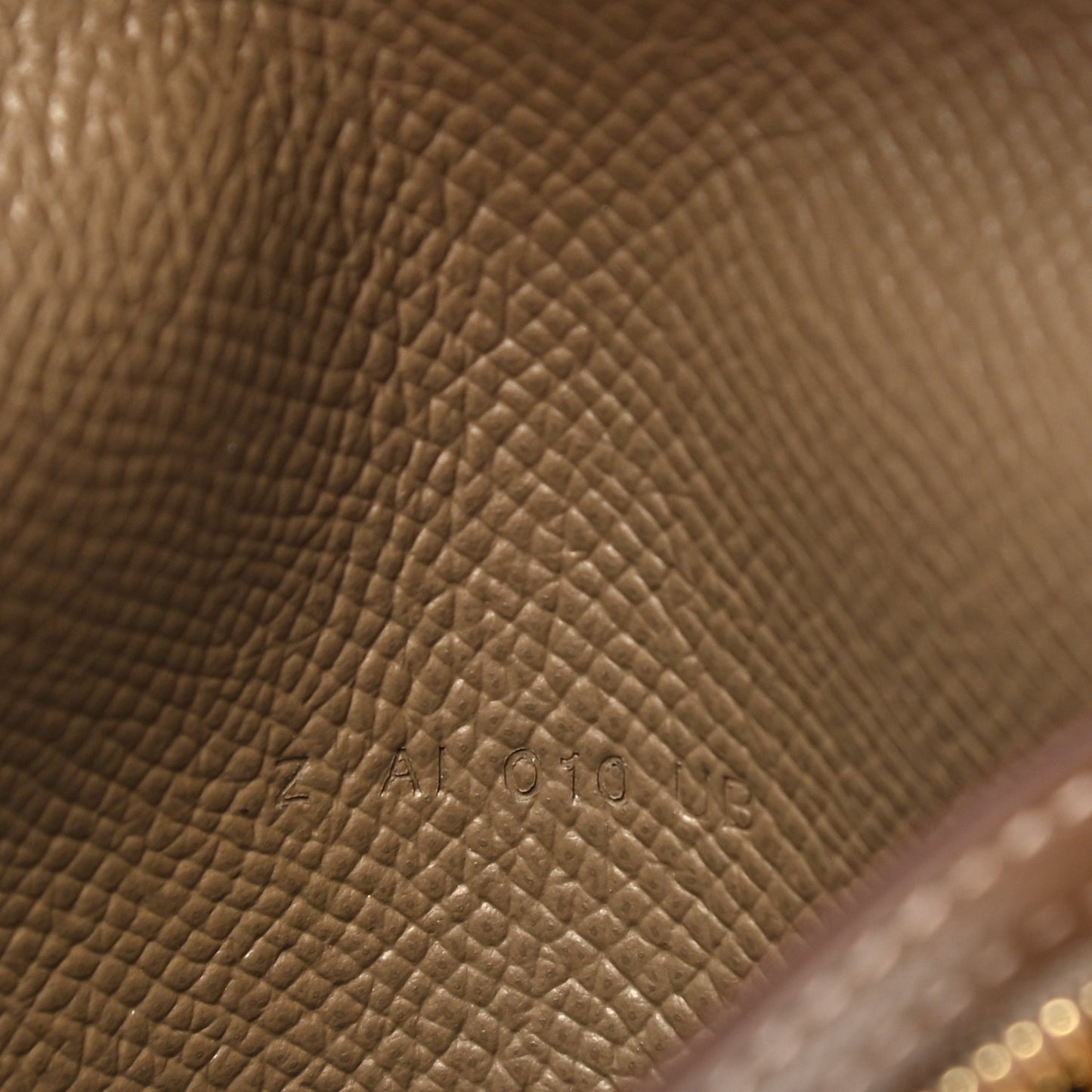 Epsom Bearn Compact Wallet Etoupe