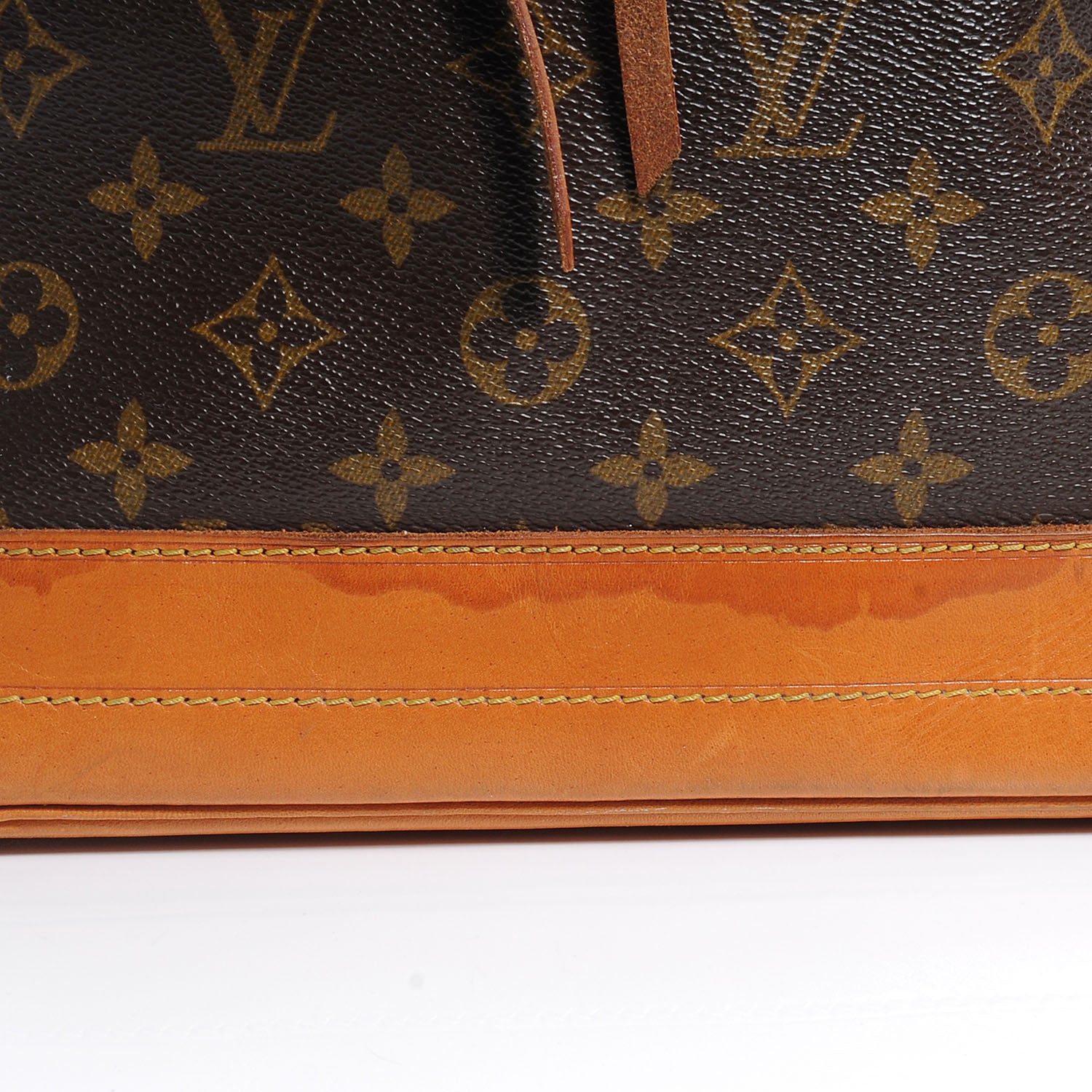 Louis Vuitton Monogram Noe 7 of 10