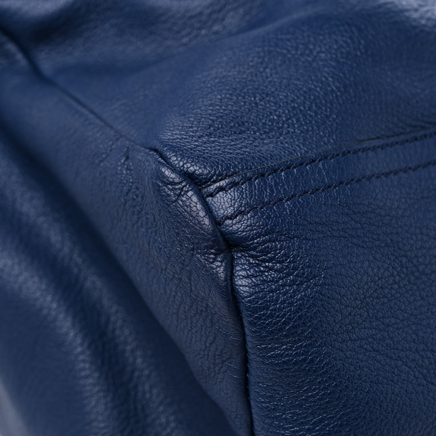 Sugar Goatskin Medium Pandora Navy