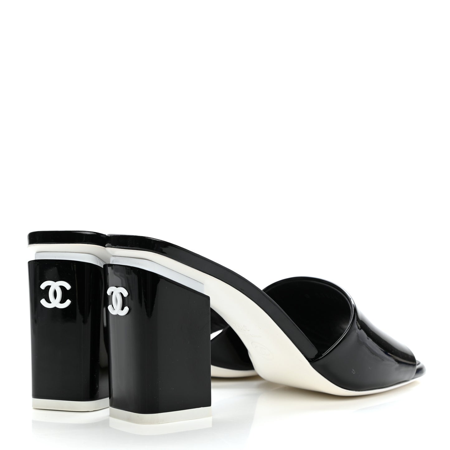 Patent Calfskin Mule 37.5 Black White