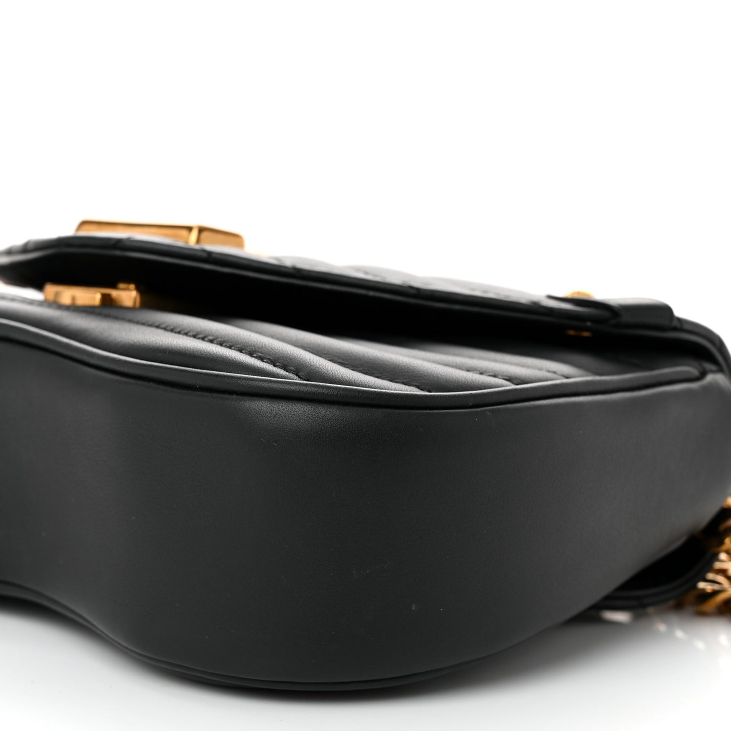Calfskin New Wave Chain PM Black