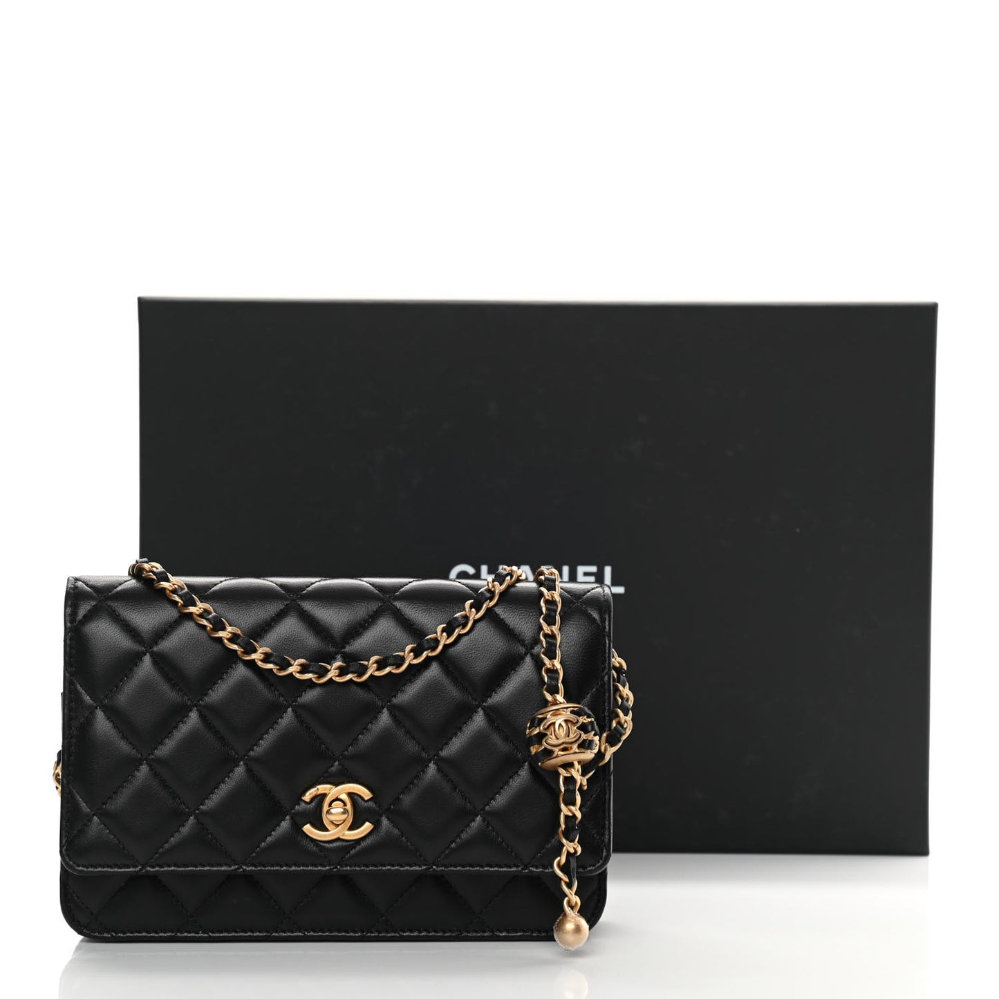 Lambskin Quilted CC Pearl Crush Wallet on Chain WOC Black