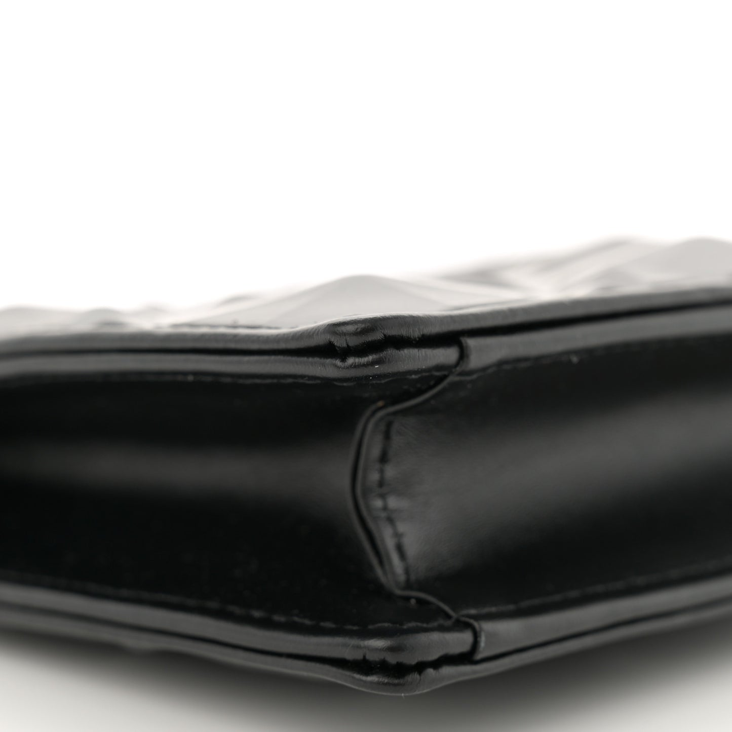 Calfskin Macrocannage Diamond Caro Zipped Pouch With Chain Black