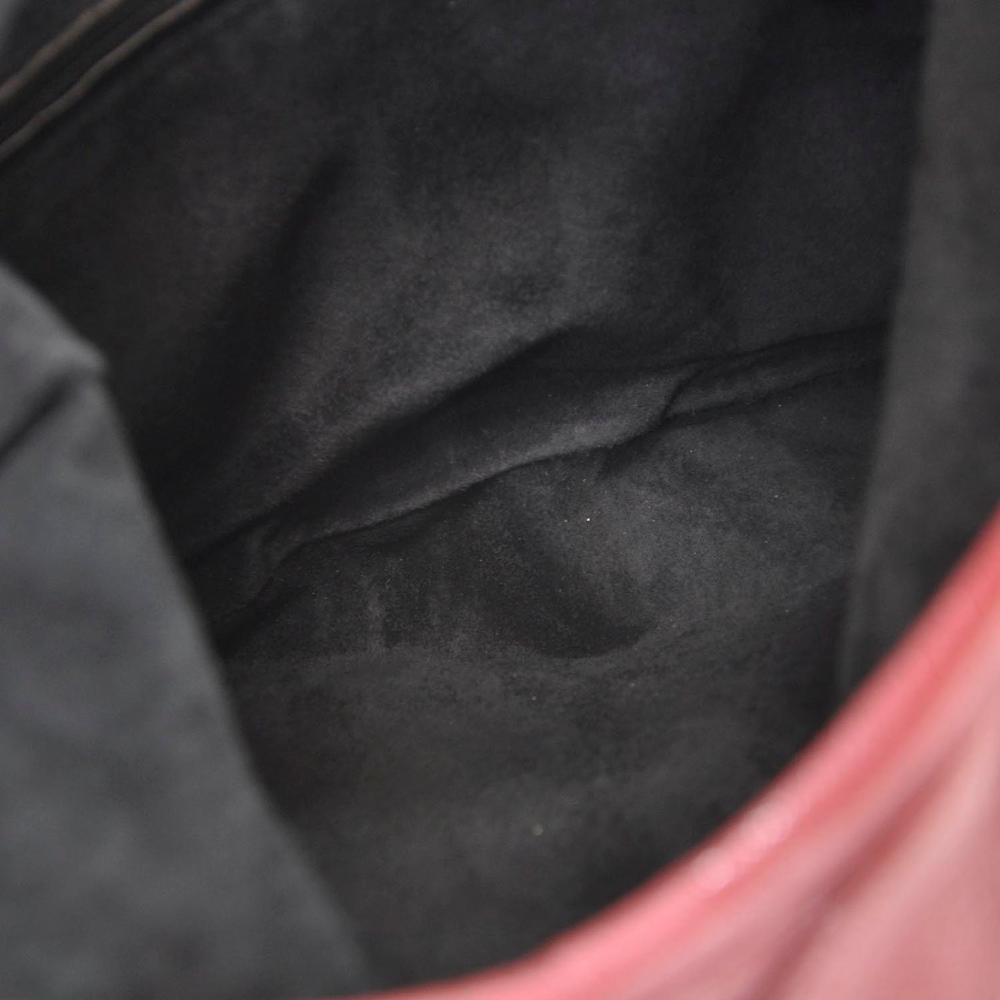 Chevre Leather Ruffle Saint Tropez