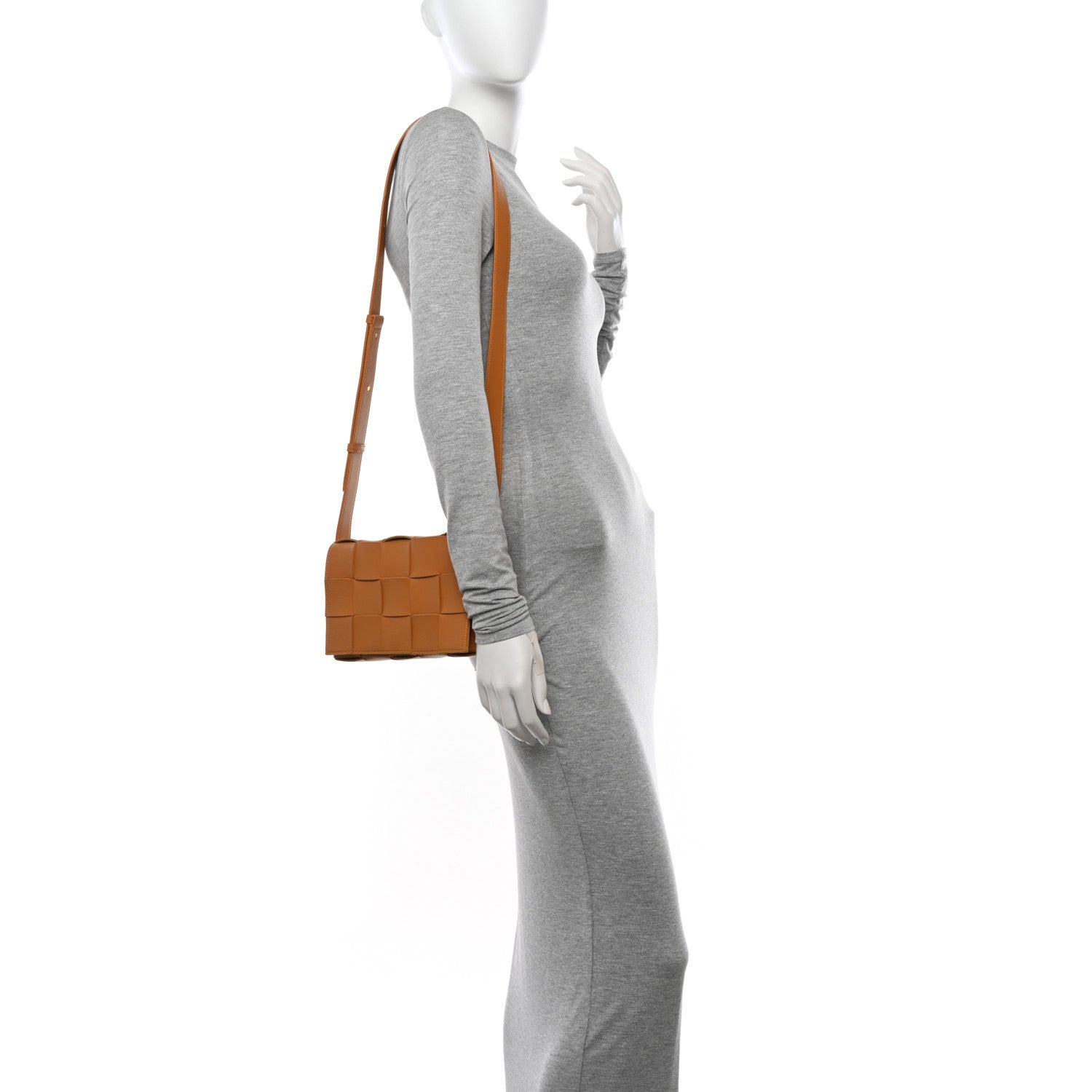 Bottega Veneta Lambskin Maxi Intrecciato Cassette Crossbody Bag Cob 3 of 10