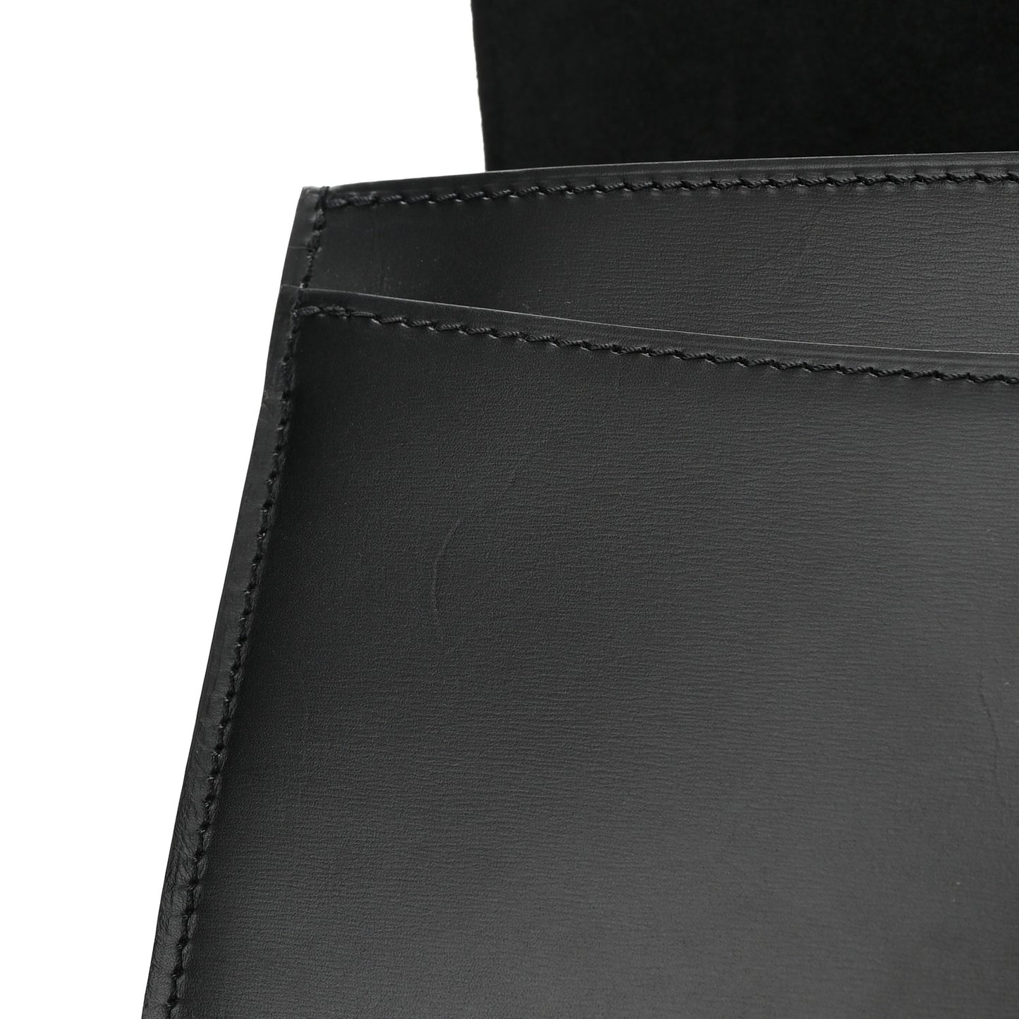 Calfskin Chain Louise GM NM Black
