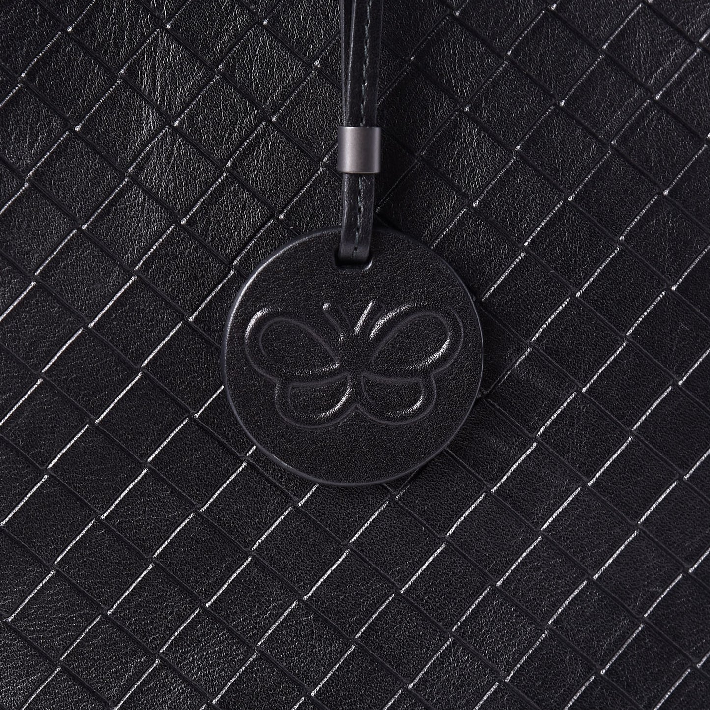 Calfskin Intrecciomirage Large Tote Black