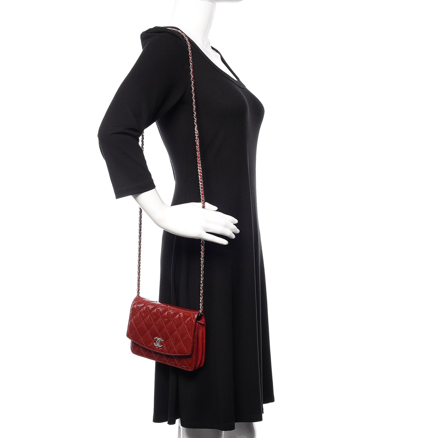 Patent Quilted Brilliant Wallet On Chain WOC Red