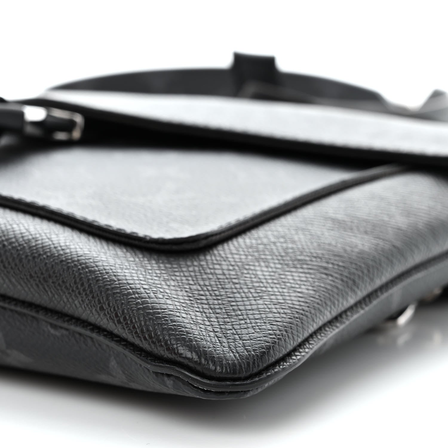 Louis Vuitton Taigarama Outdoor Flap Messenger Black 10 of 11