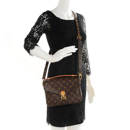 Louis Vuitton Monogram Pochette Metis 2 of 7