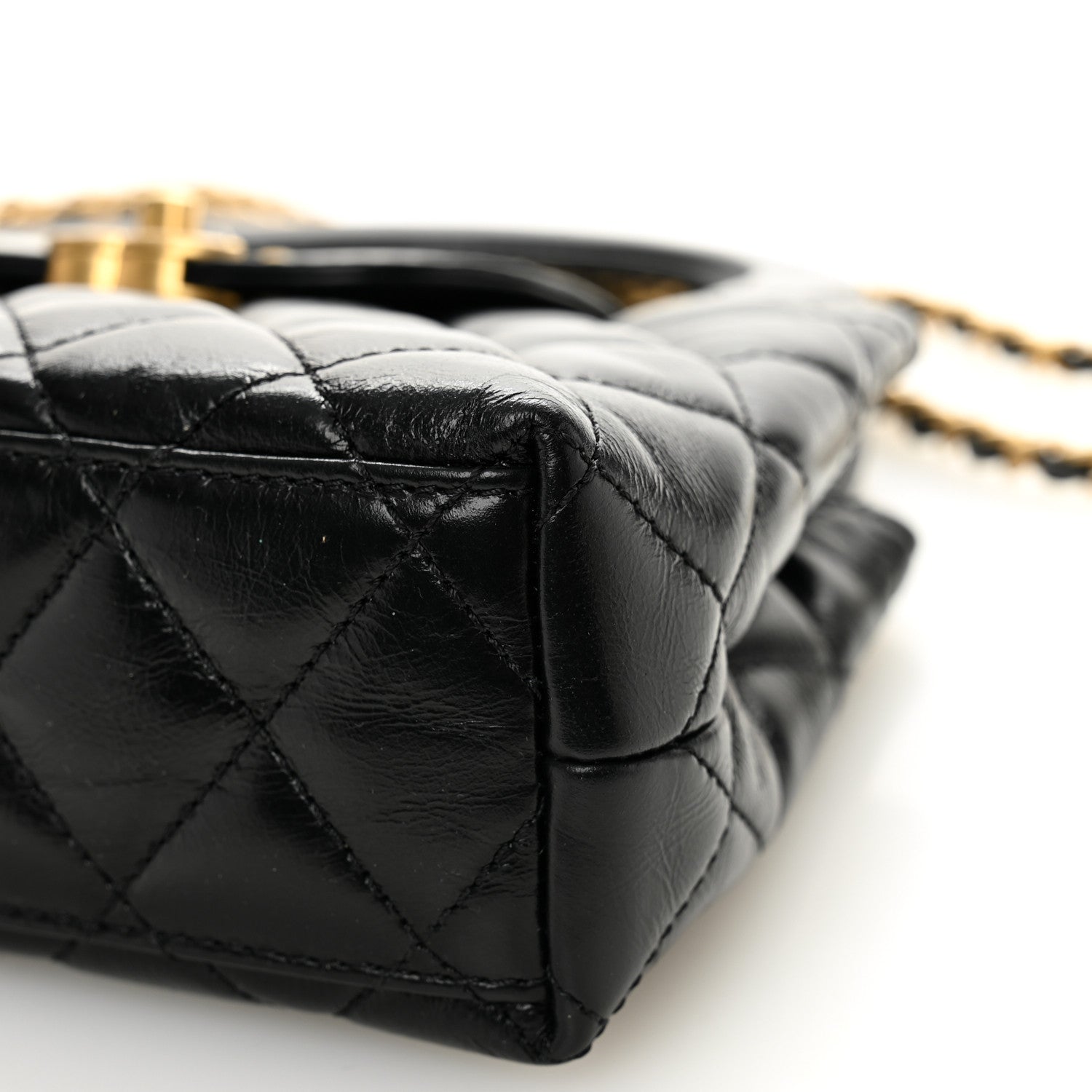 CHANEL 黒 キルティング レザーバッグ Chanel Shiny Aged Calfskin Quilted Nano Kelly Shopper Black