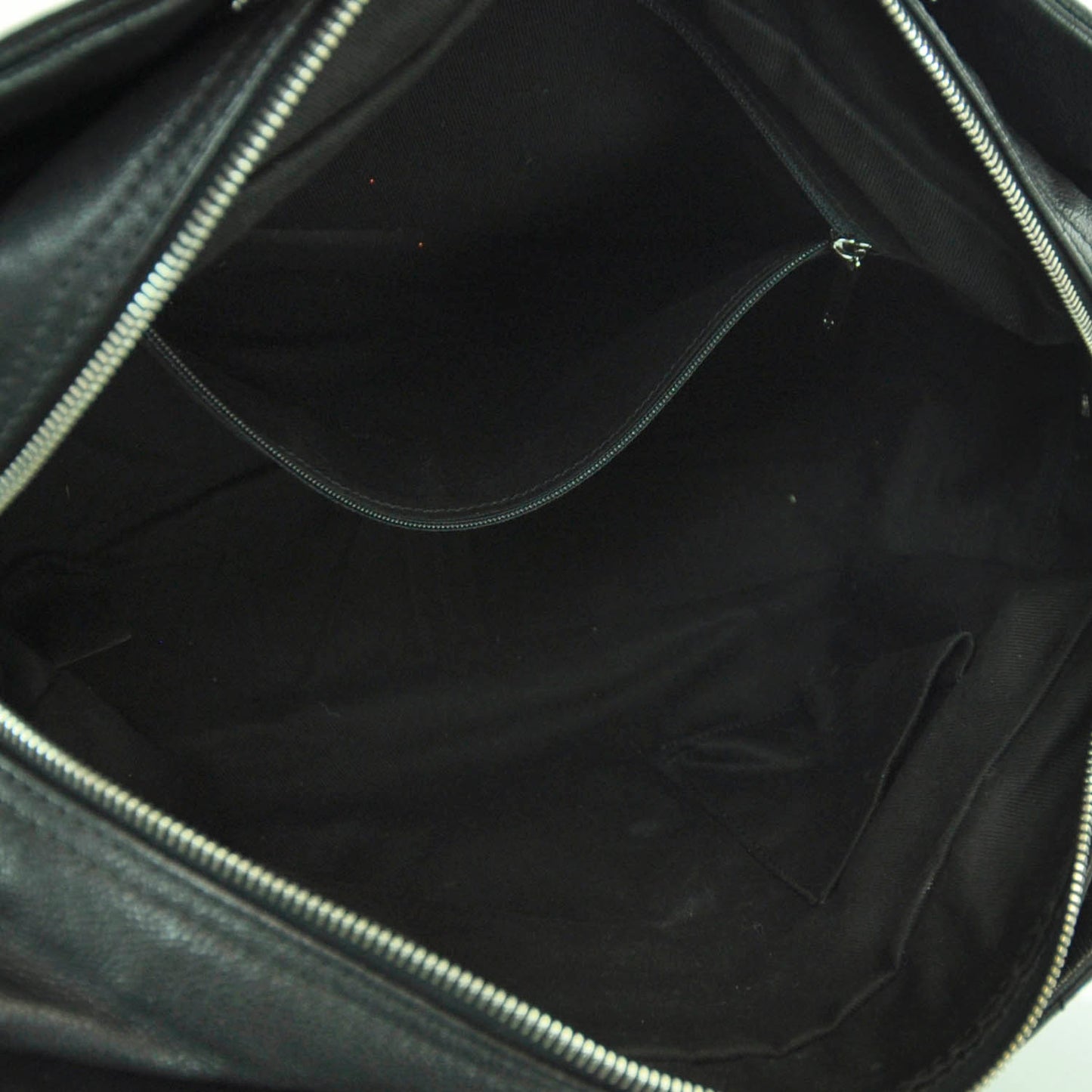 Caviar Diamond Stitch Tote Black