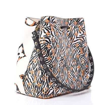 Louis Vuitton Monogram Giant Jungle NéoNoé Ivory 3 of 9