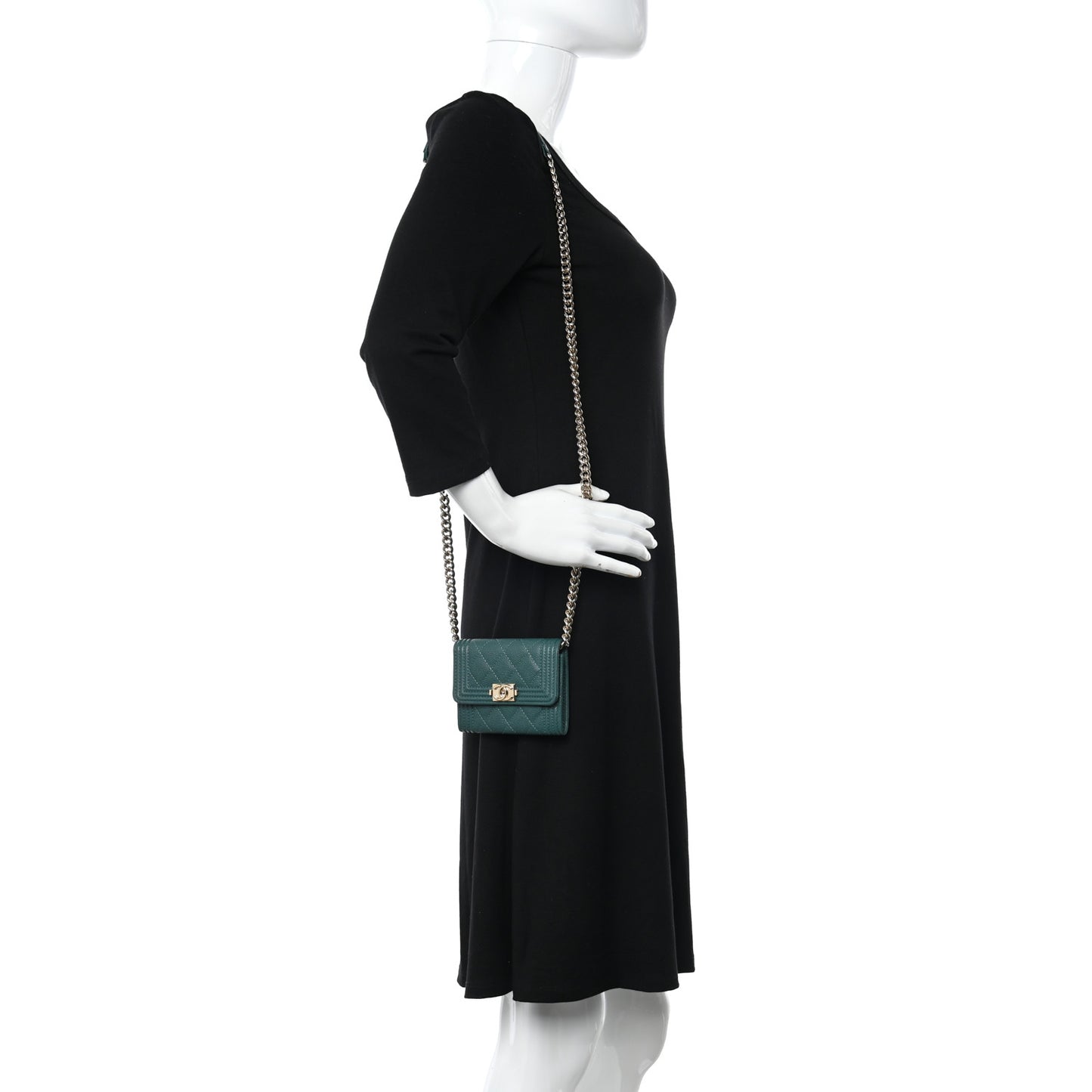 Caviar Quilted Boy Card Holder On Chain Green