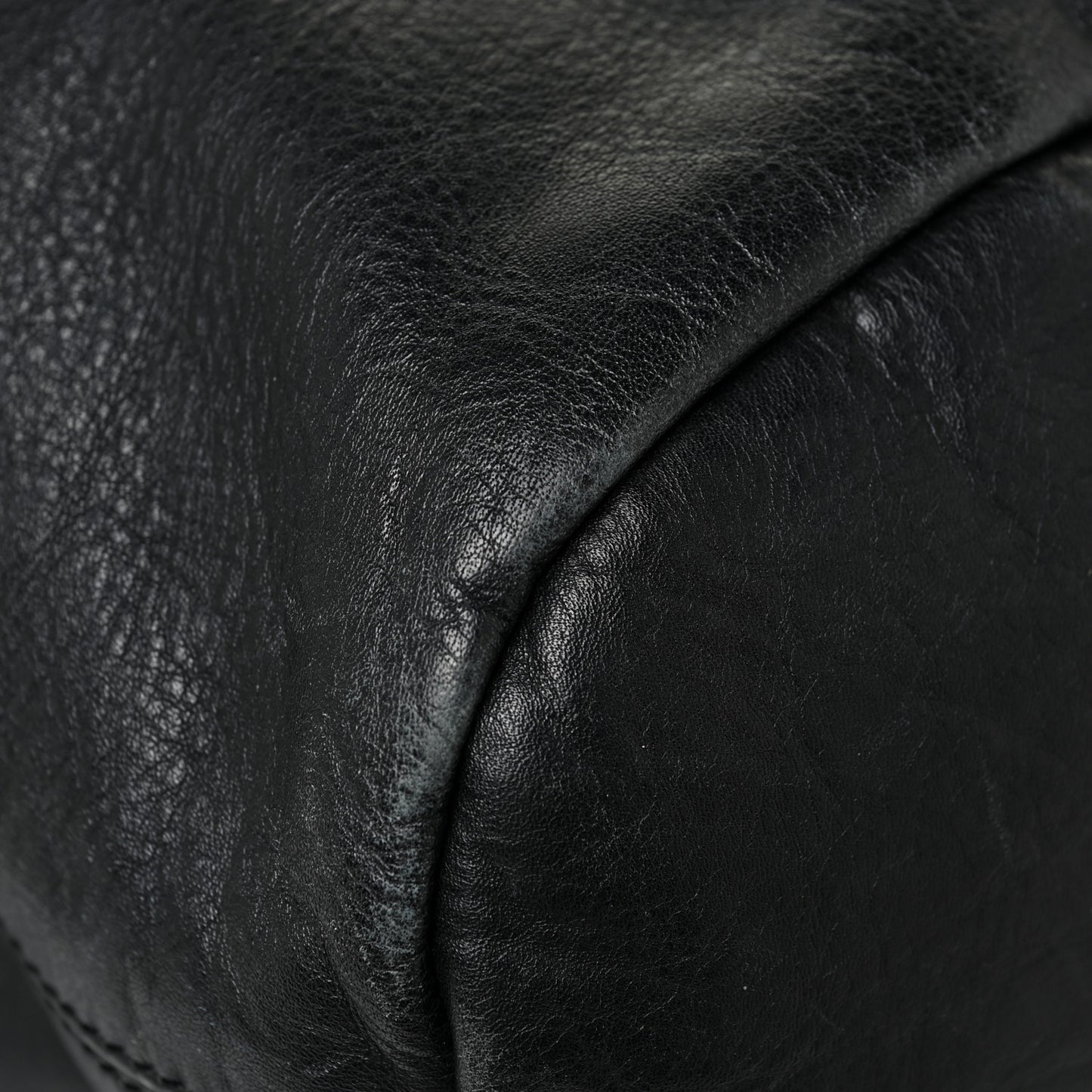 Lambskin Medium Nightingale Black