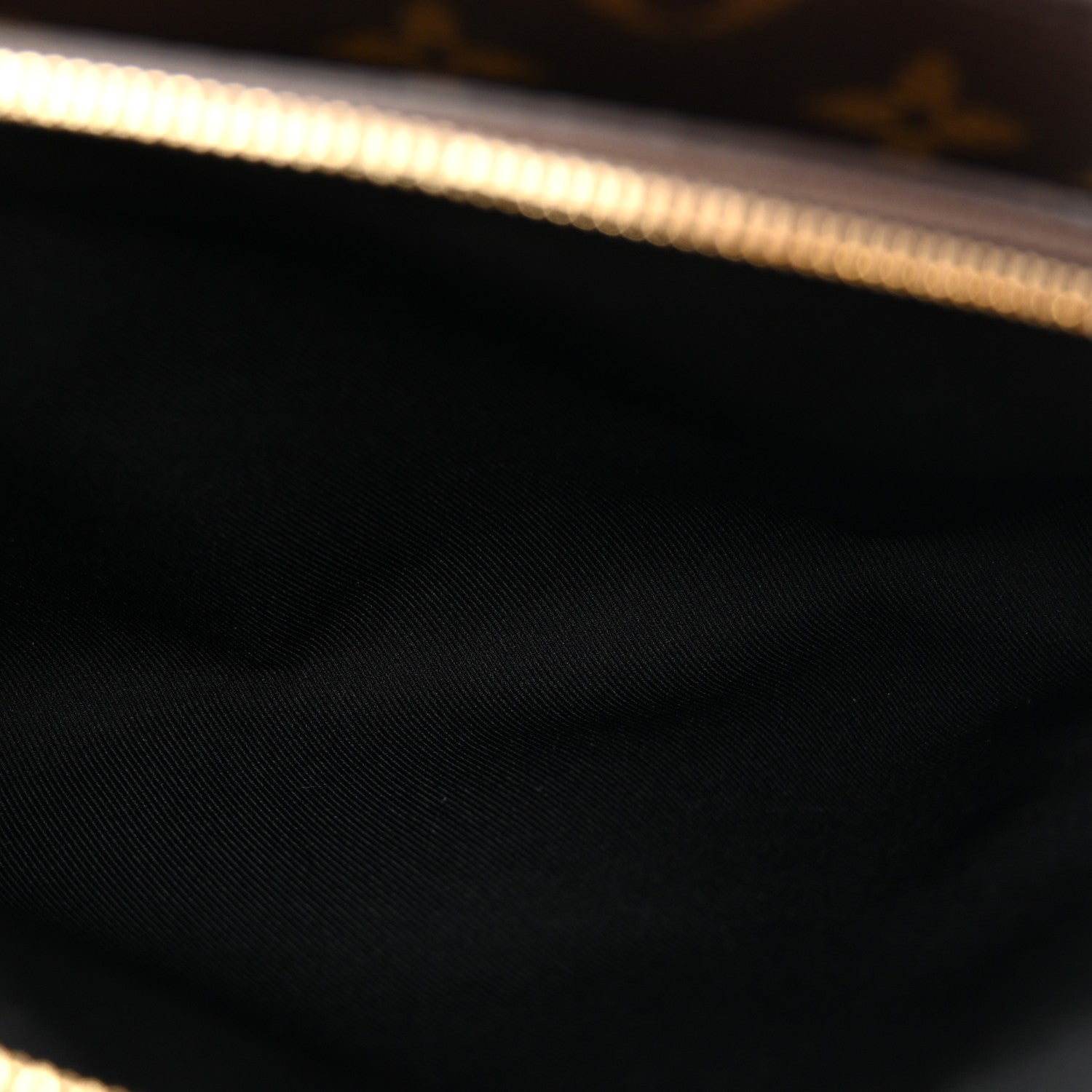 Louis Vuitton Monogram Be Alma 6 of 10