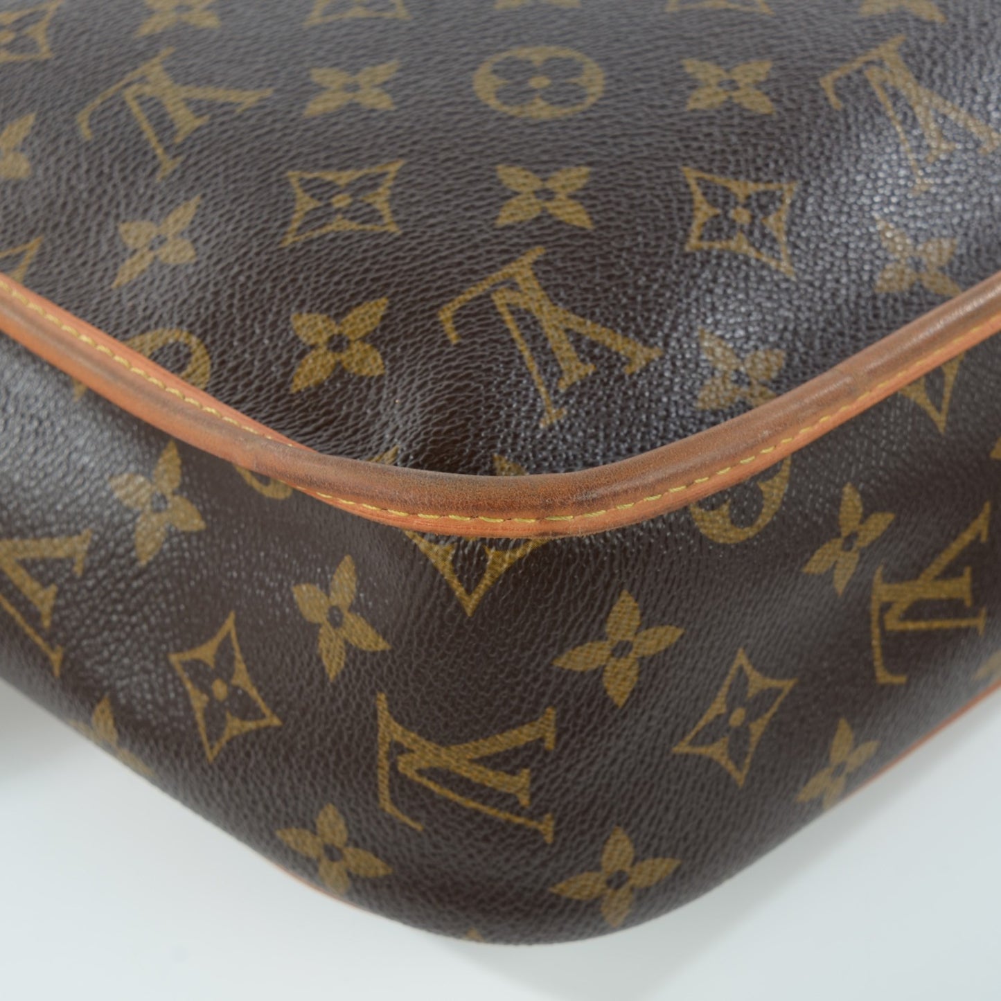 Monogram Bosphore PM Messenger