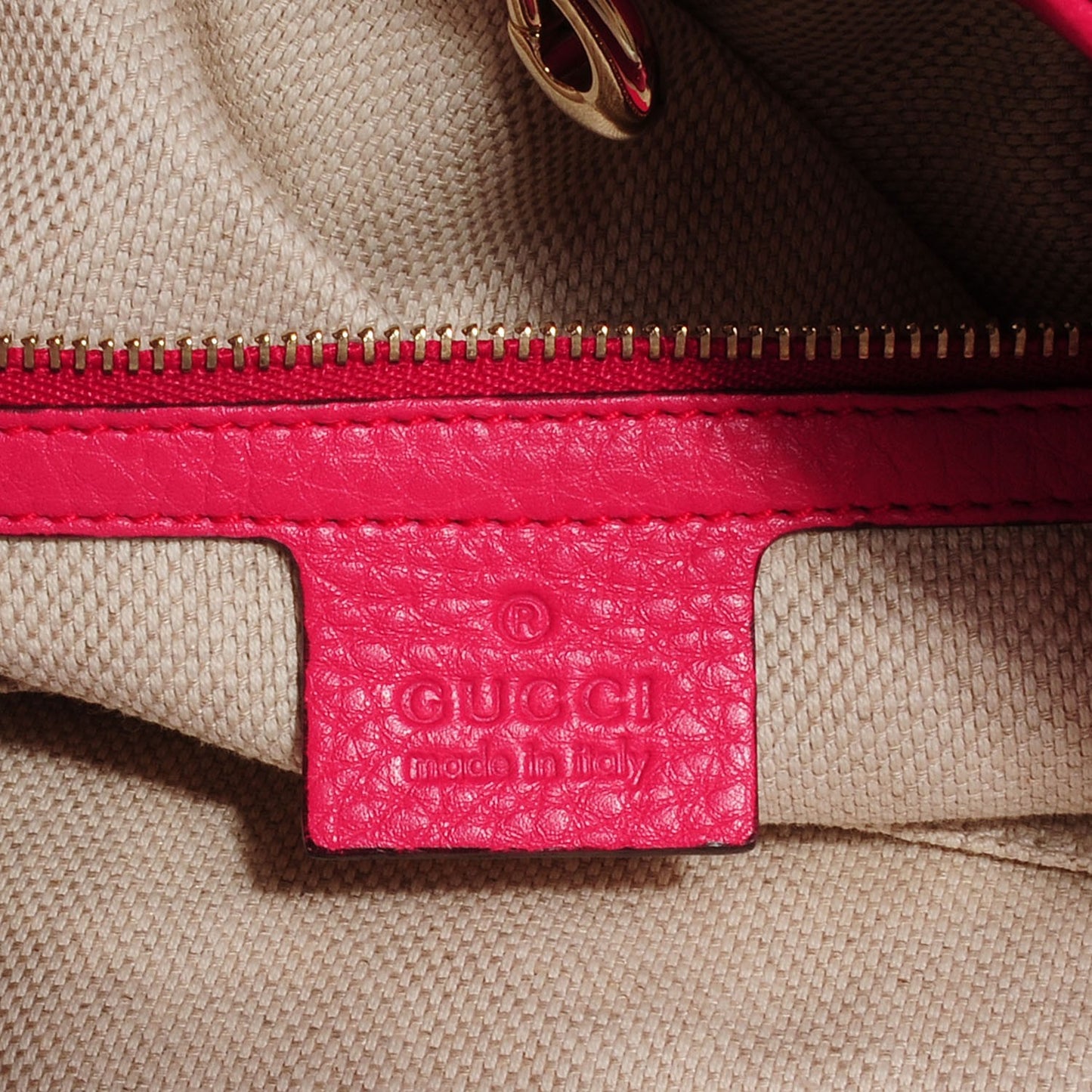 Cellarius Calfskin Medium Soho Chain Shoulder Bag Bright Bouganville