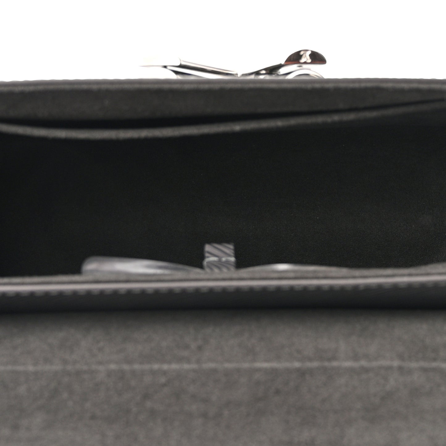 Epi Twist Shoulder Bag MM Etain