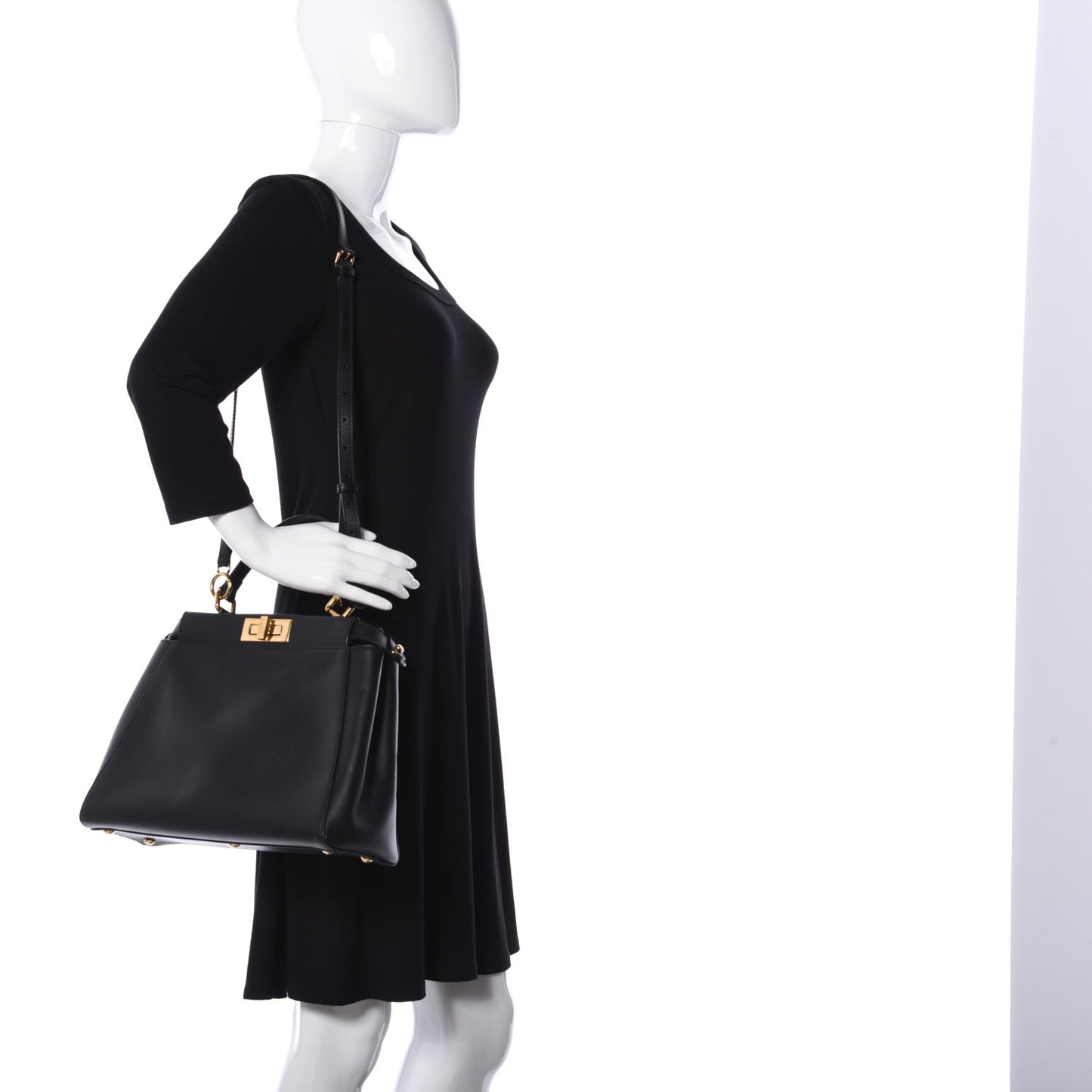 Vitello Morgan Shiny Nappa Medium Peekaboo Iconic Satchel Black