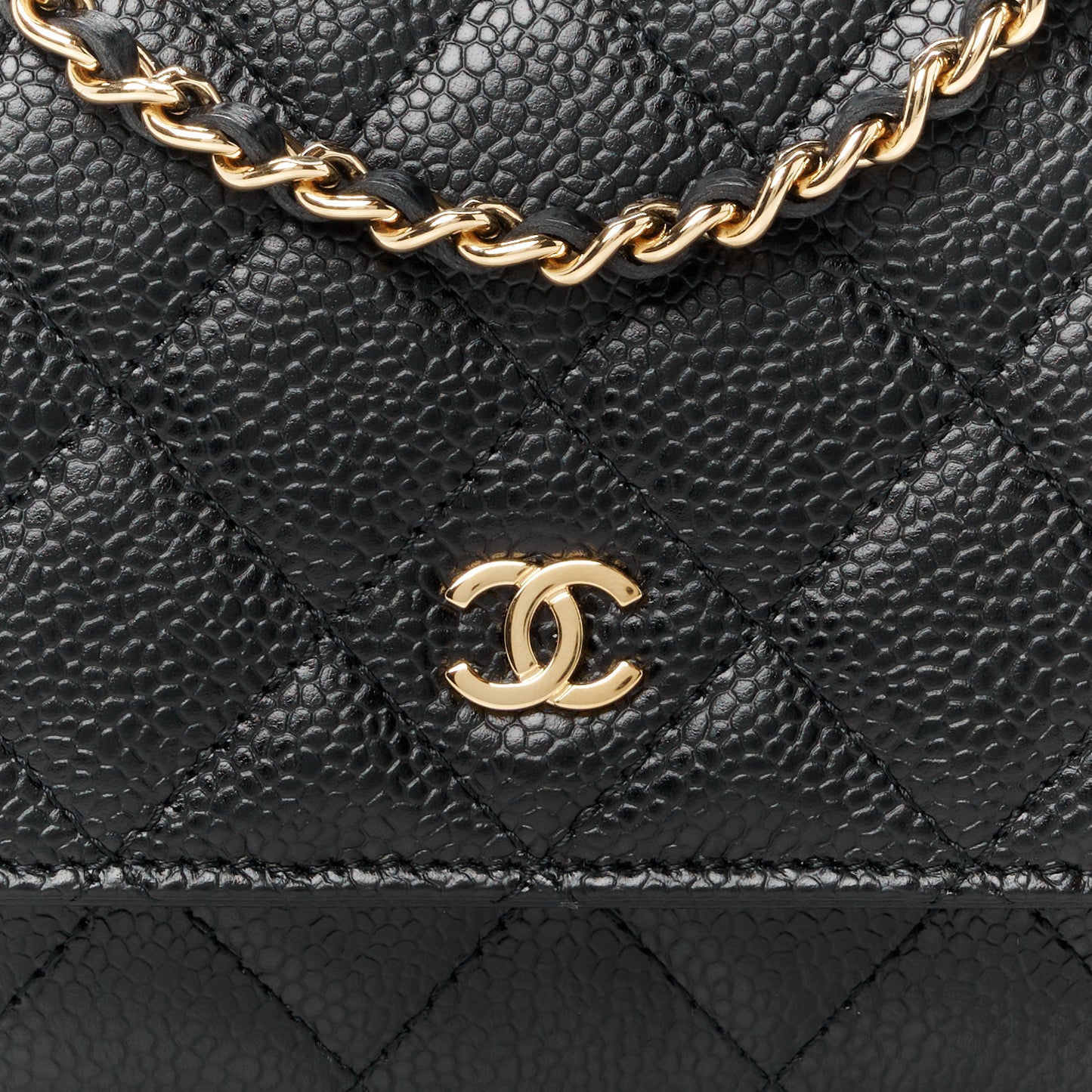 Caviar Quilted Wallet on Chain WOC Black
