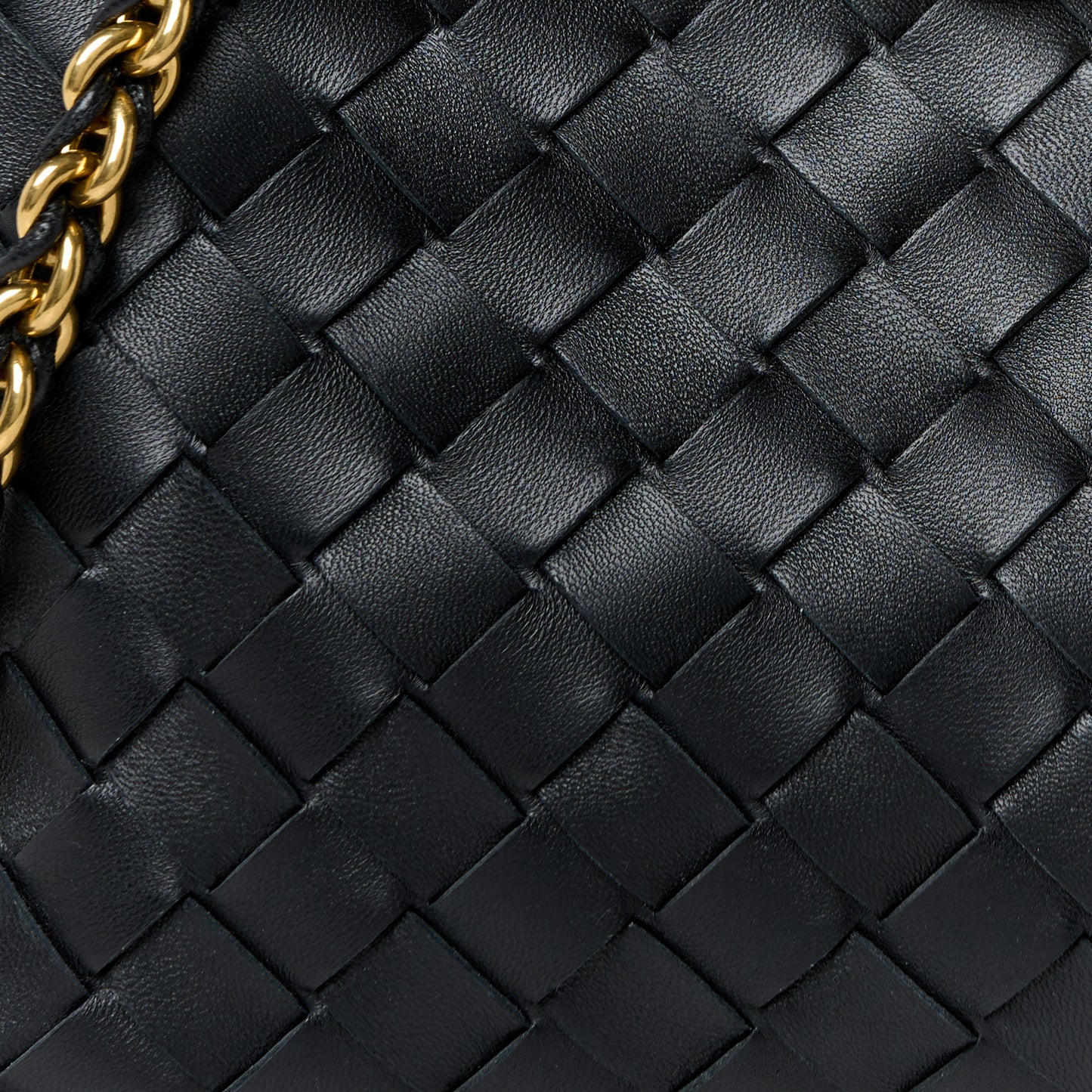 Nappa Intrecciato Small Andiamo With Chain Shoulder Bag Black