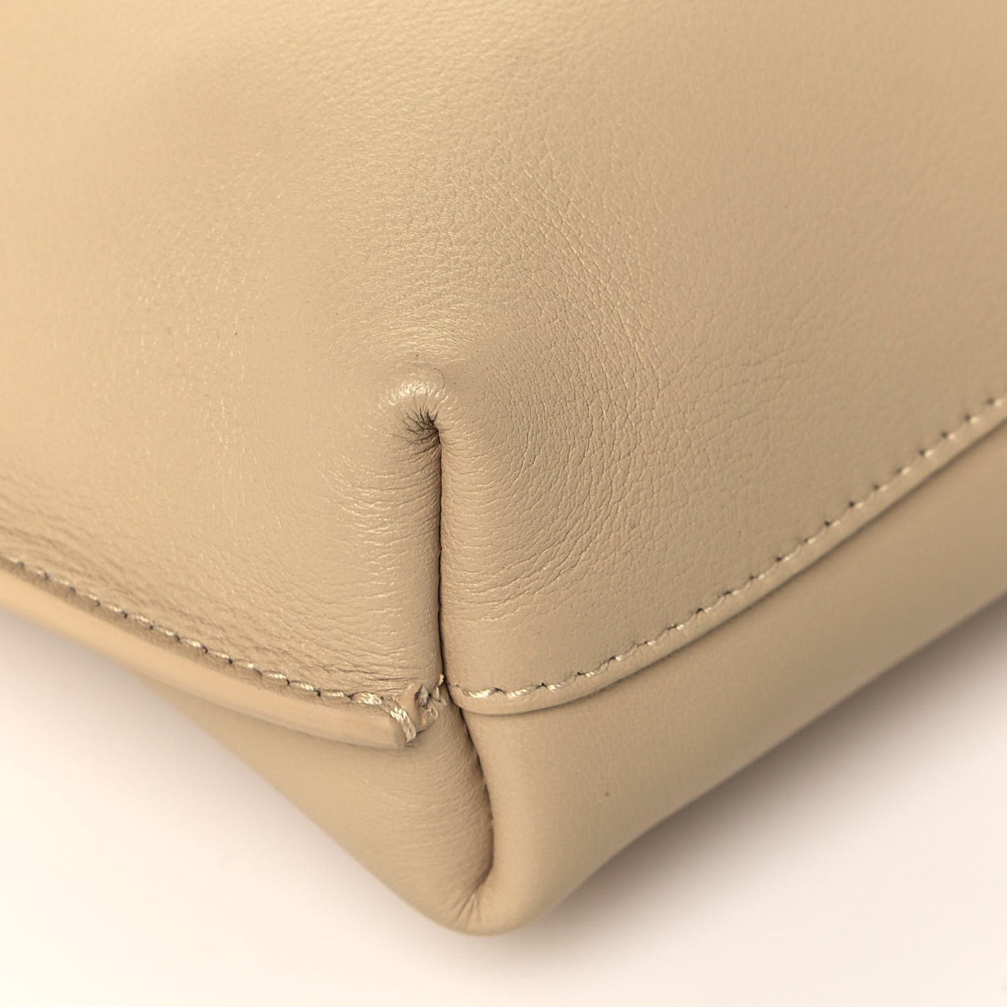 SAINT LAUREN Smooth Calfskin Small Suzanne Hobo Ivory Natural