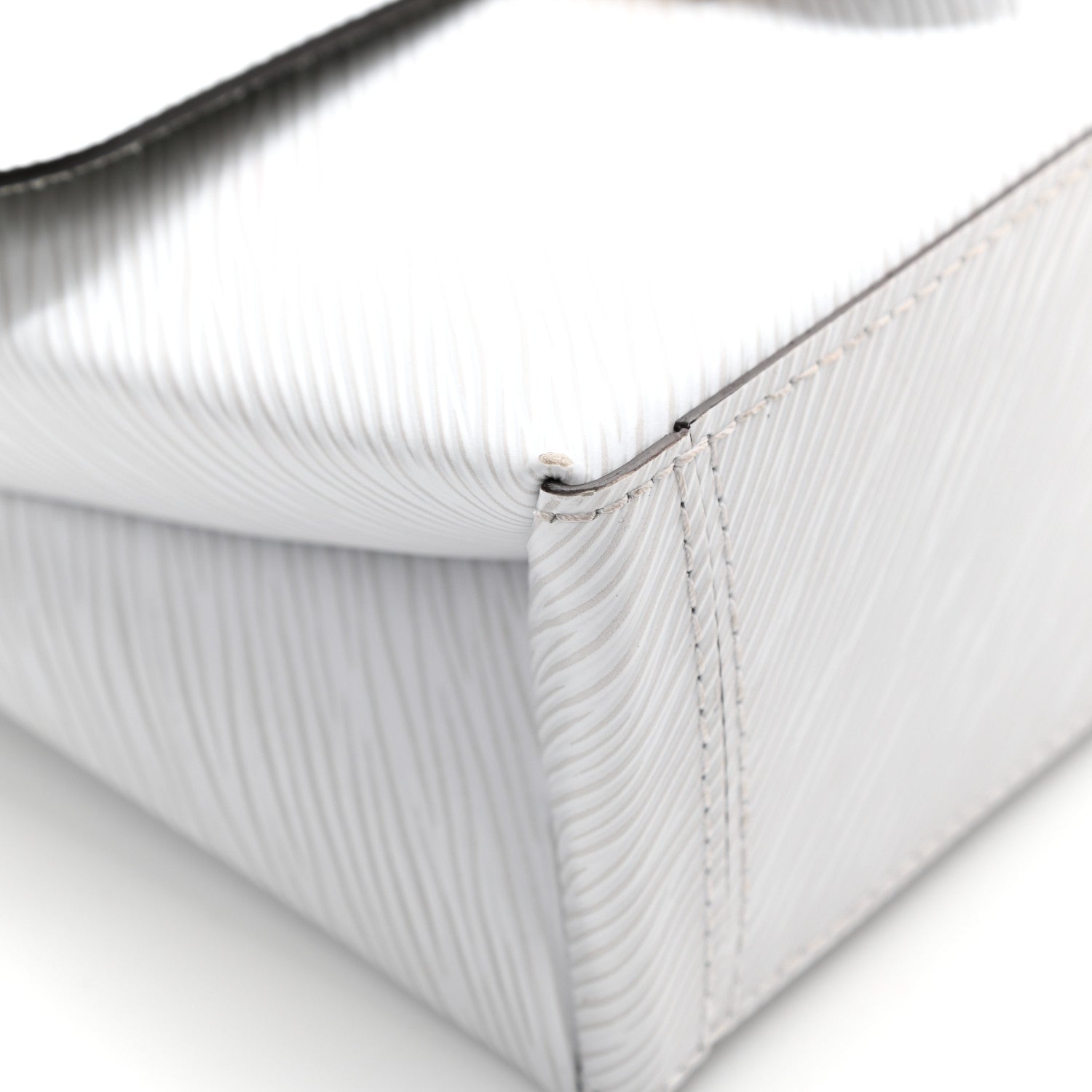 Louis Vuitton Epi Locky BB White 8 of 12