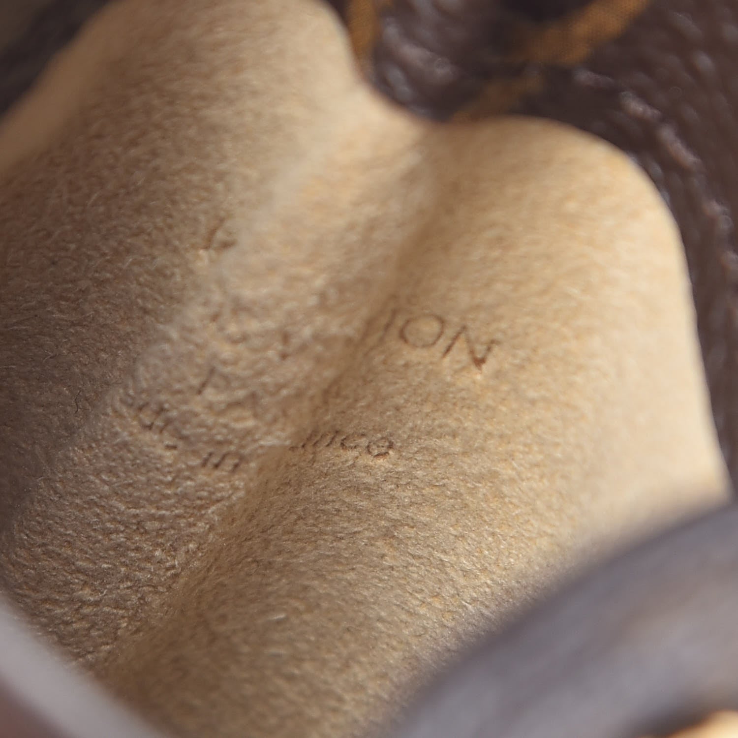 Louis Vuitton Monogram Sunglasses Case MM 5 of 7