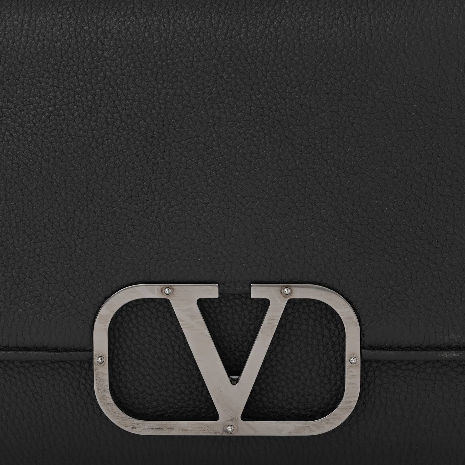 Valentino Garavani Grainy Calfskin Monochrome Bag Black 7 of 9