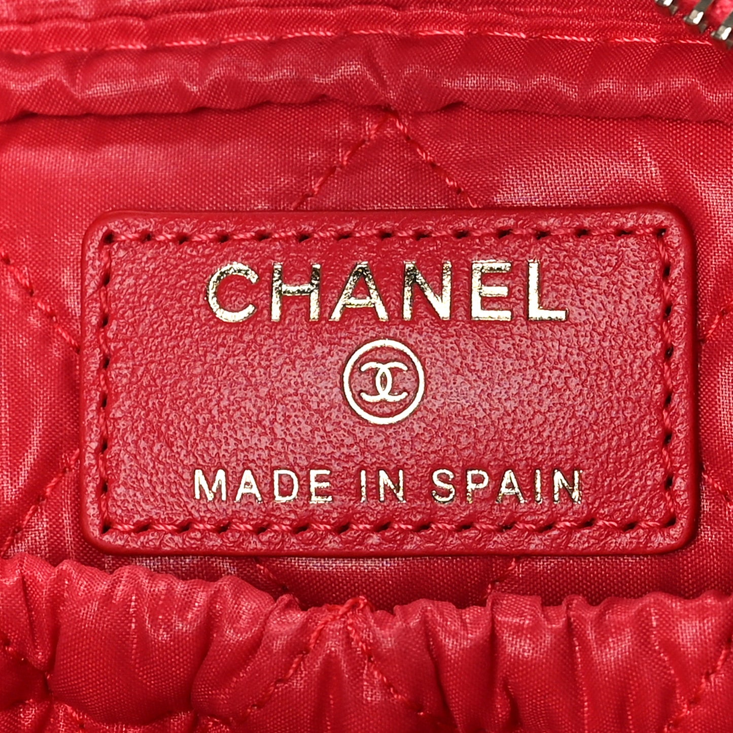 Caviar Quilted Small Curvy Pouch Cosmetic Case Red