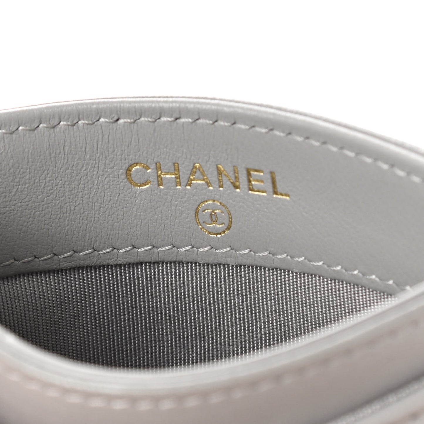 Lambskin Quilted Chanel 19 Card Holder Grey