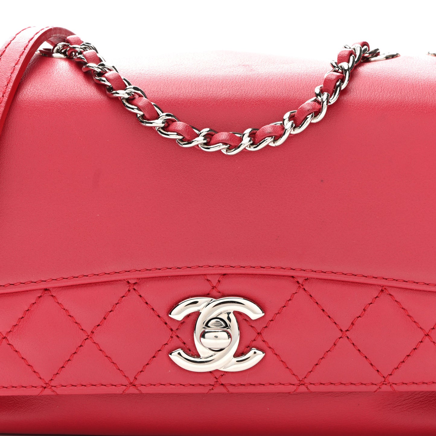 Calfskin Mini Tramezzo Flap Red