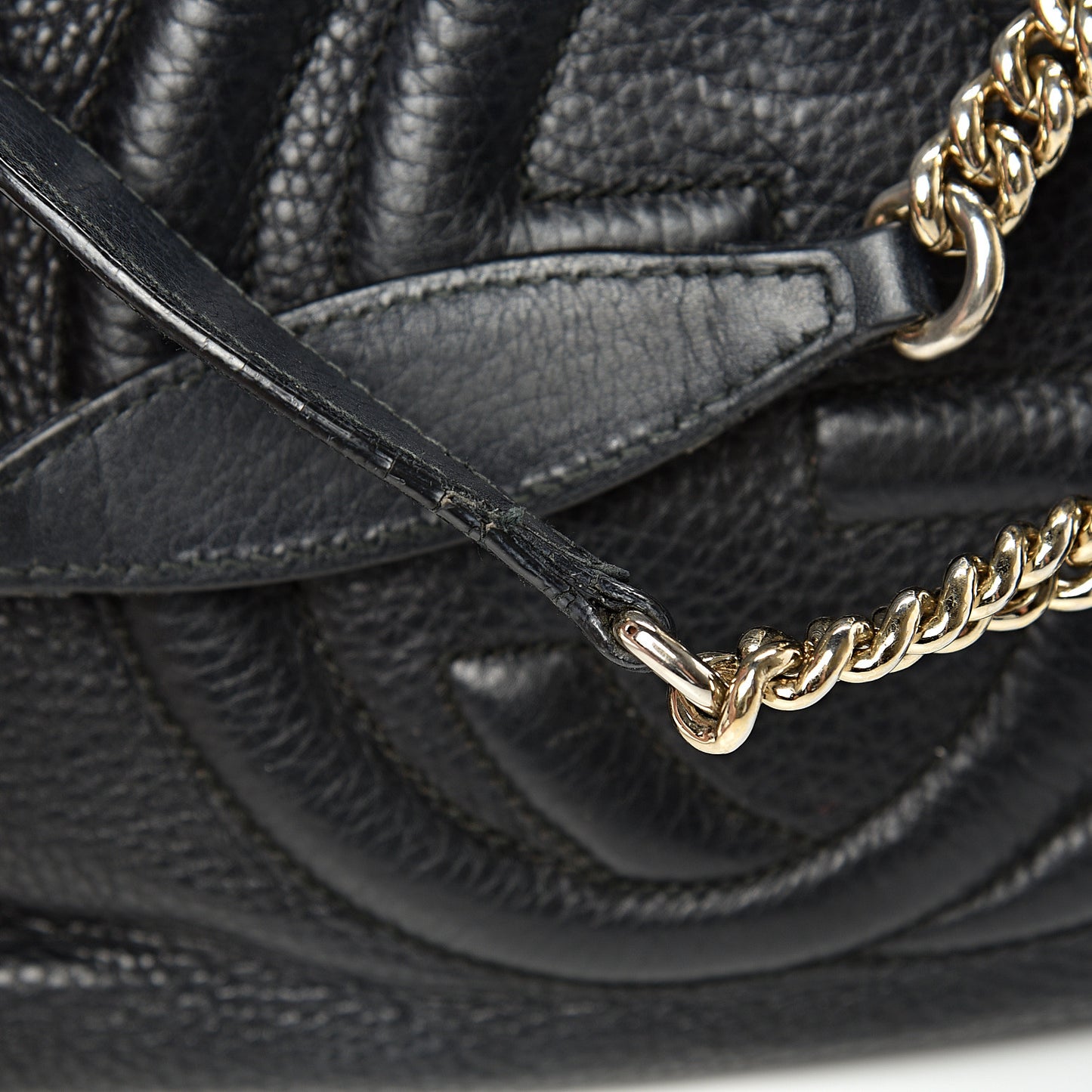 Pebbled Calfskin Medium Soho Chain Shoulder Bag Black