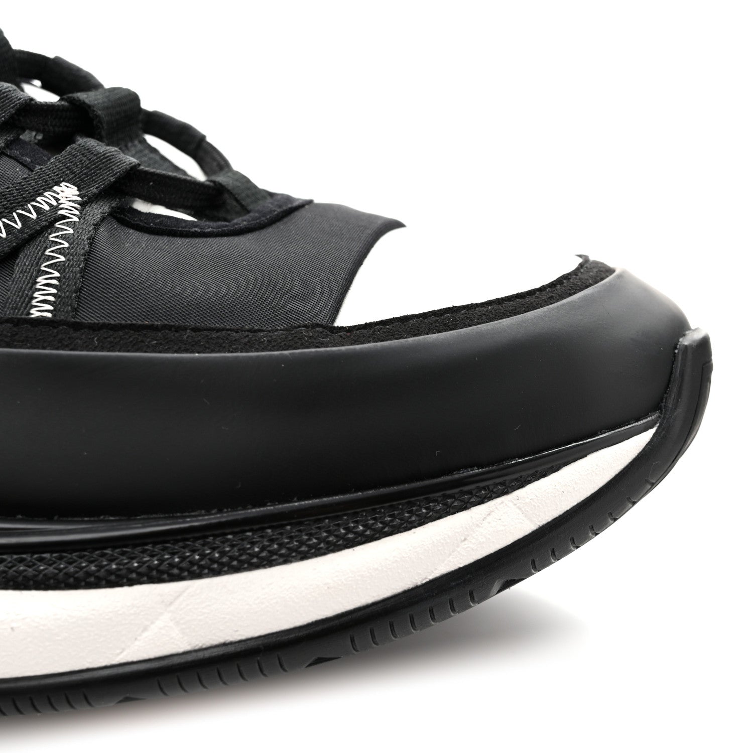 Chanel Mixed Fibers Suede Calfskin CC Sneakers 41.5 White Black 10 of 11