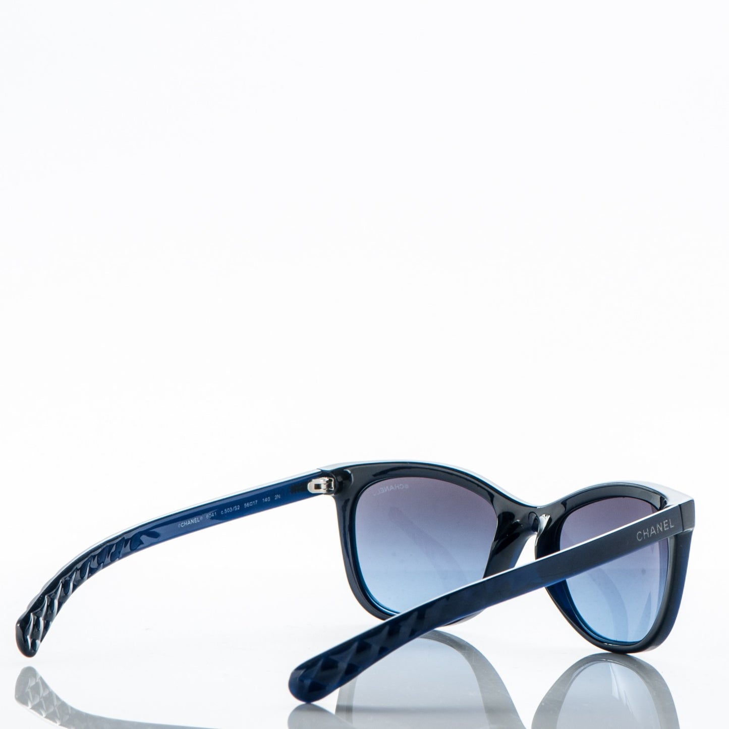 Cat Eye Chain Sunglasses 6041 Navy Blue