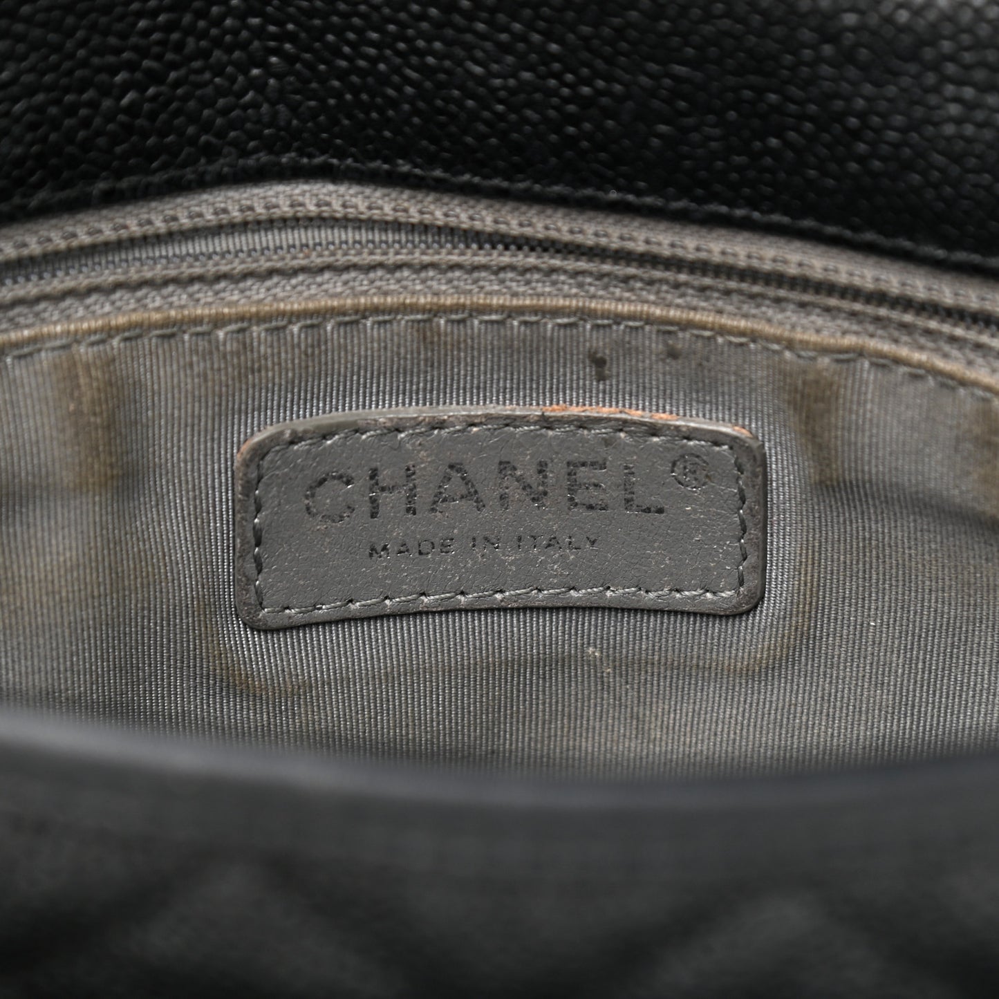 Caviar Quilted Medium French Riviera Flap Black
