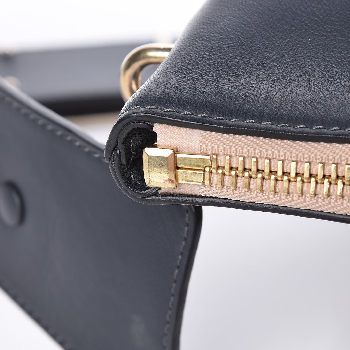 Smooth Calfskin Medium Baylee Tote Marshmallow