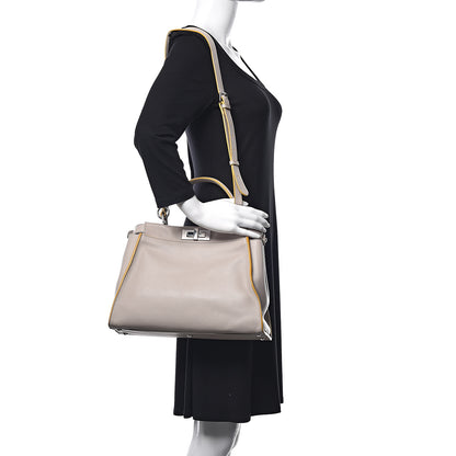 Fendi Vitello Seta Burro Medium Peekaboo Iconic Satchel Grigio Polvere Mattone 2 of 16