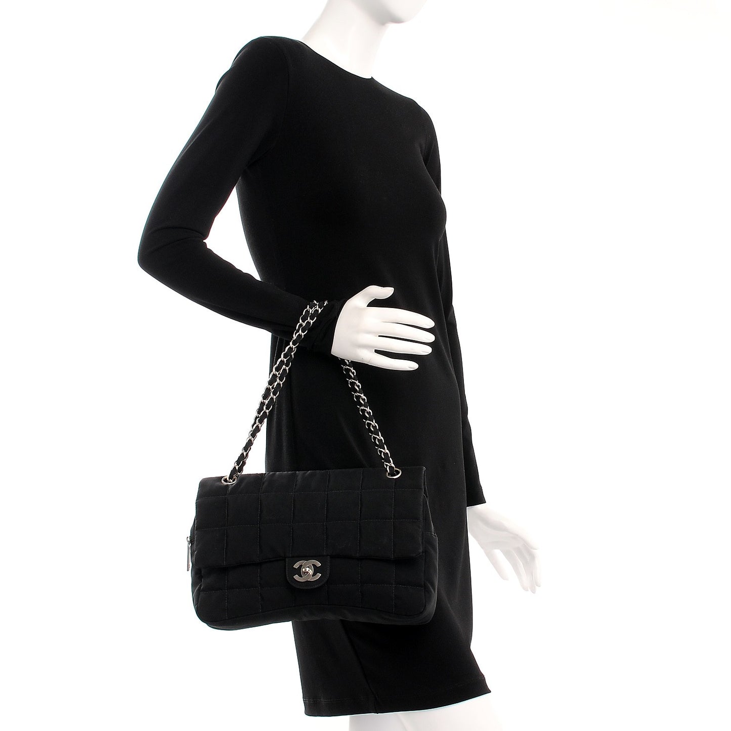 Nylon Square Quilted Flap Black
