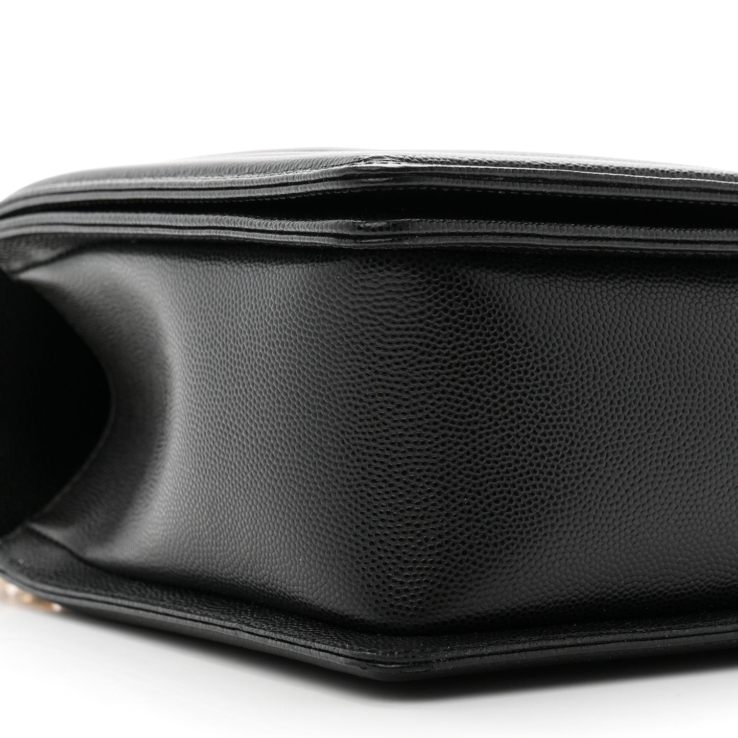 Caviar Quilted New Medium Boy Flap Black