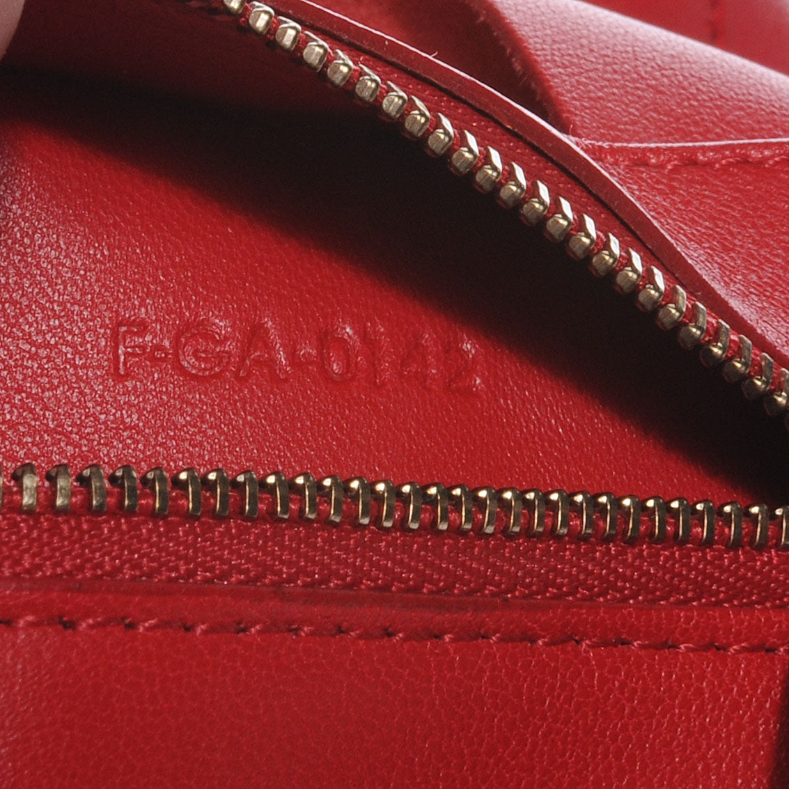 Lambskin Cabas Vertical Tote Red