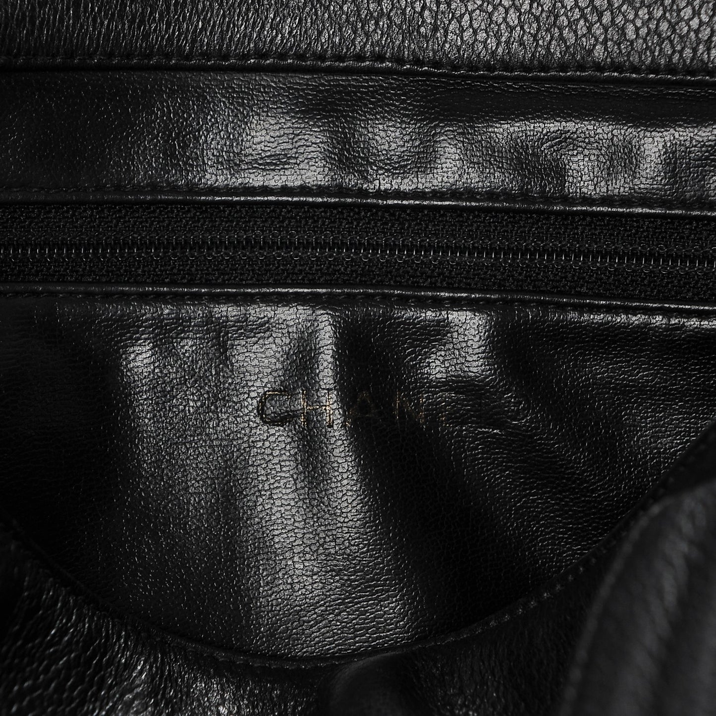 Caviar CC Shoulder Bag Black