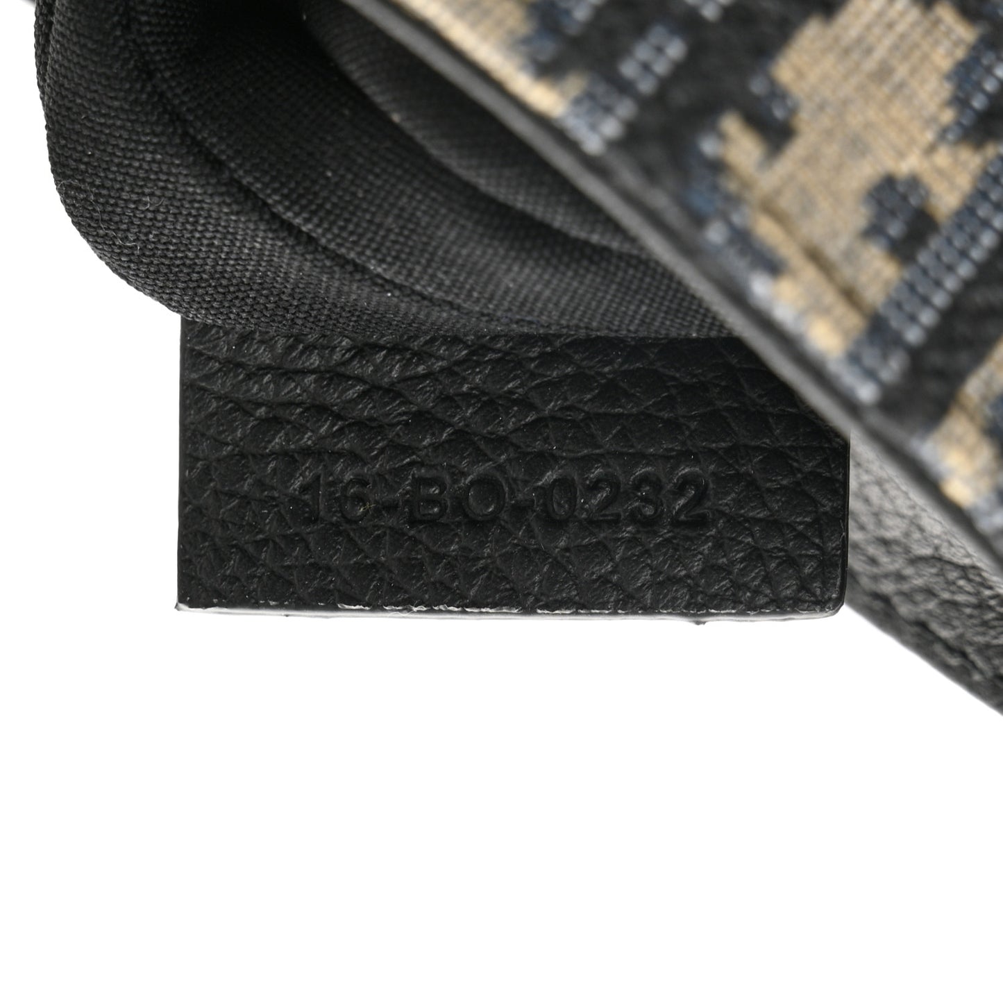 Oblique Saddle Messenger Pouch Beige Black