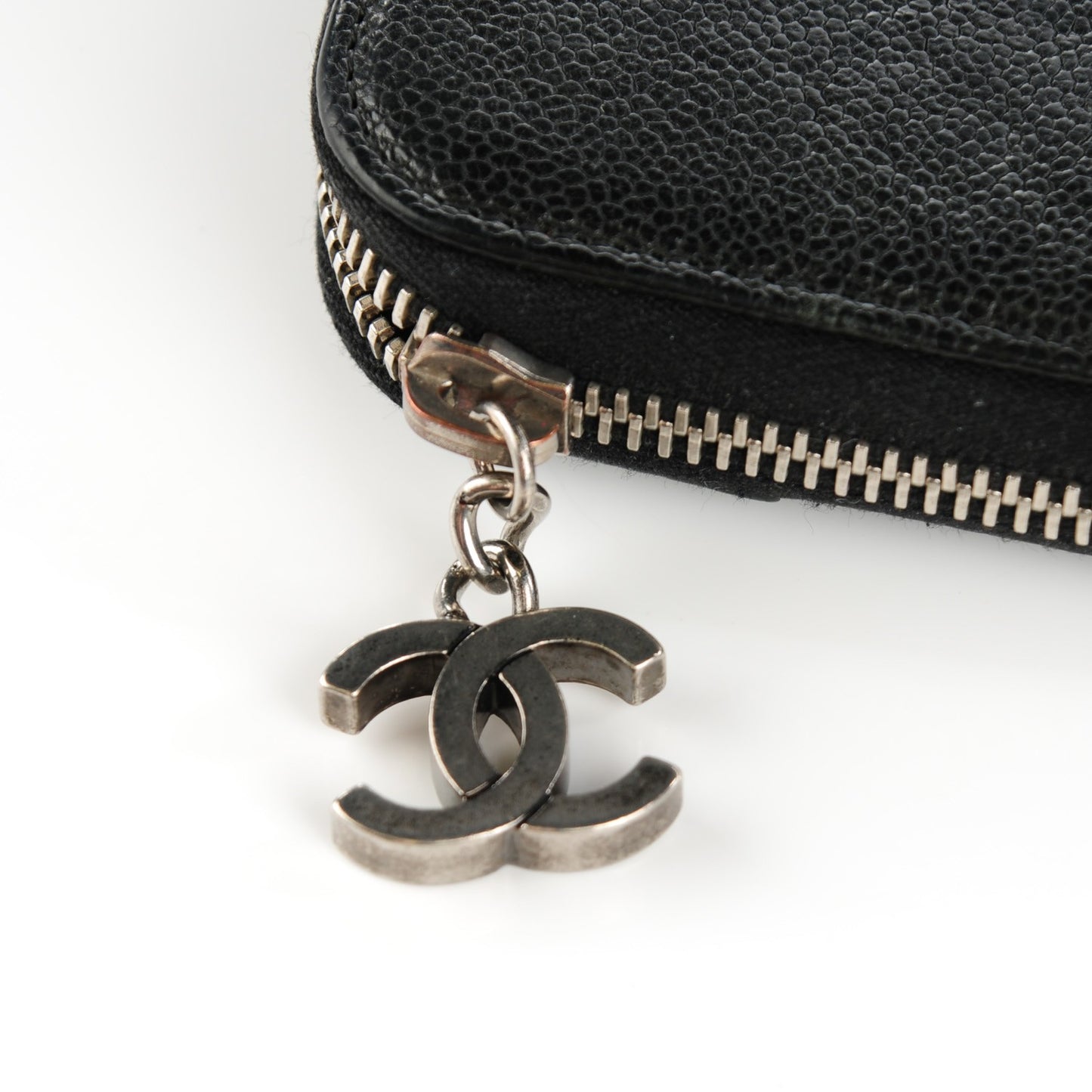 Caviar Outdoor Ligne Zip Around Wallet Black