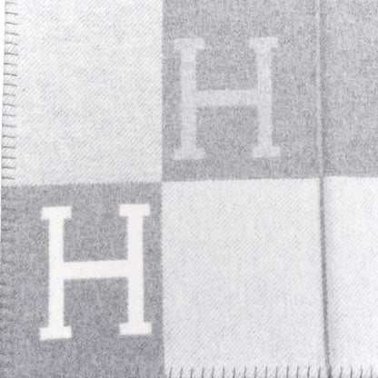 Hermes Wool Cashmere Avalon III Blanket Ecru Gris Clair 3 of 3