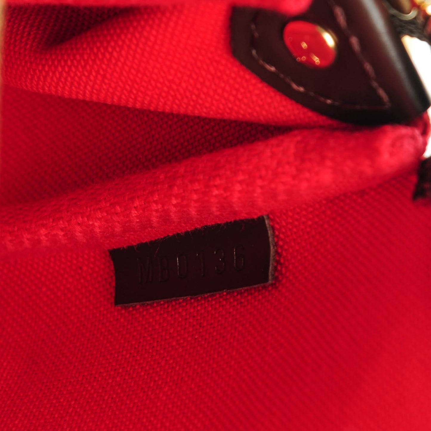 Damier Ebene Eva Clutch