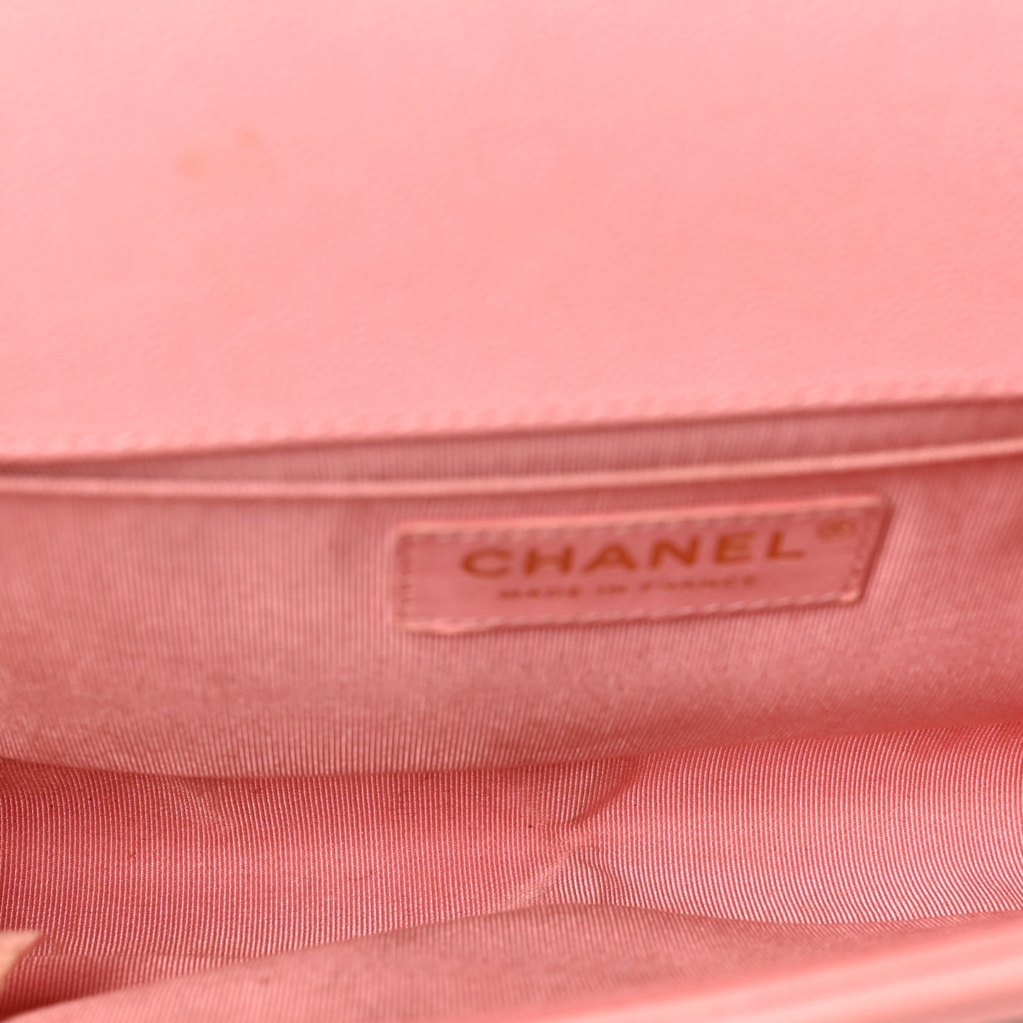 Caviar Quilted Medium Boy Flap Pink